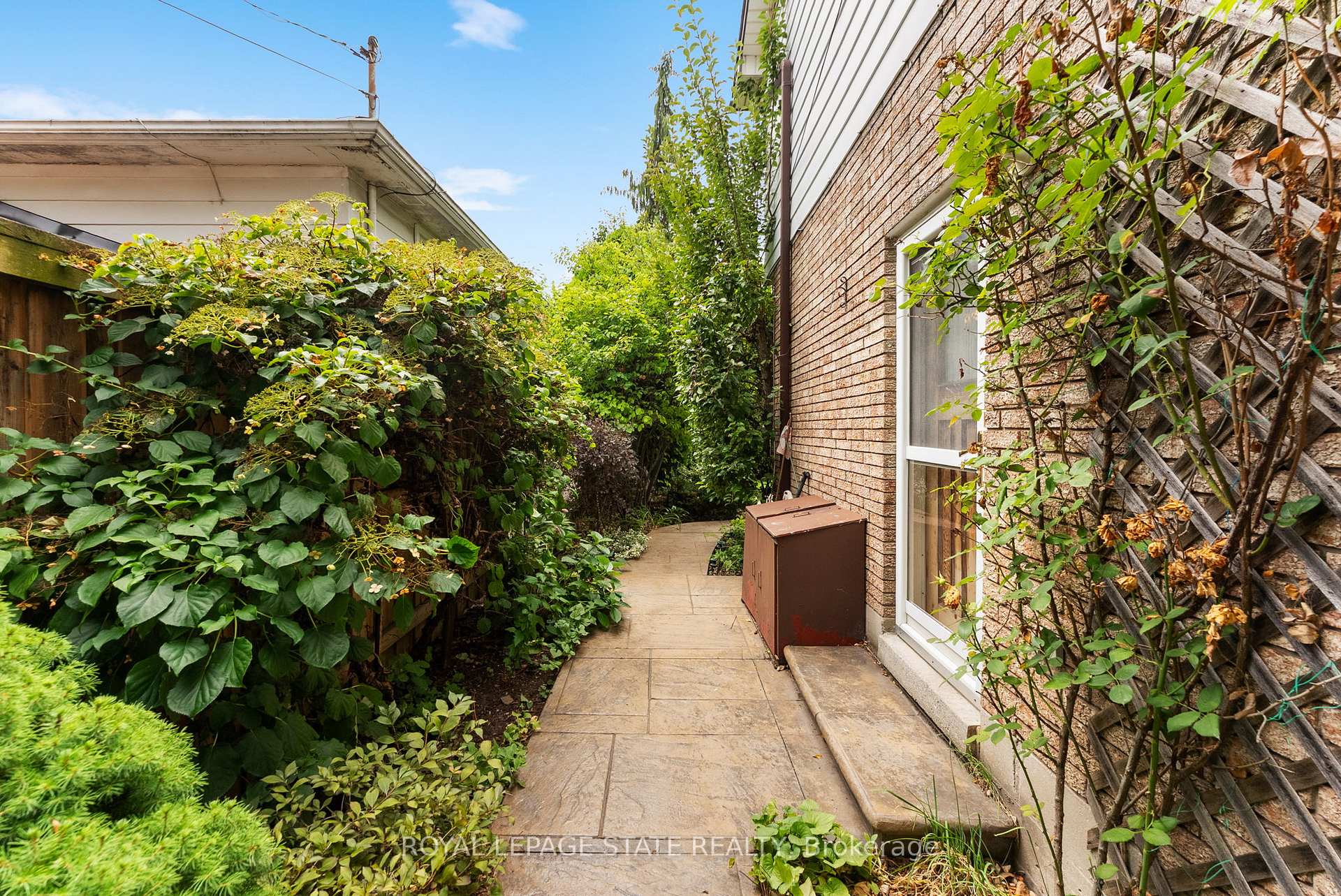 Photo 29 of 104 Berkindale Drive, Hamilton, Riverdale — HOMEH