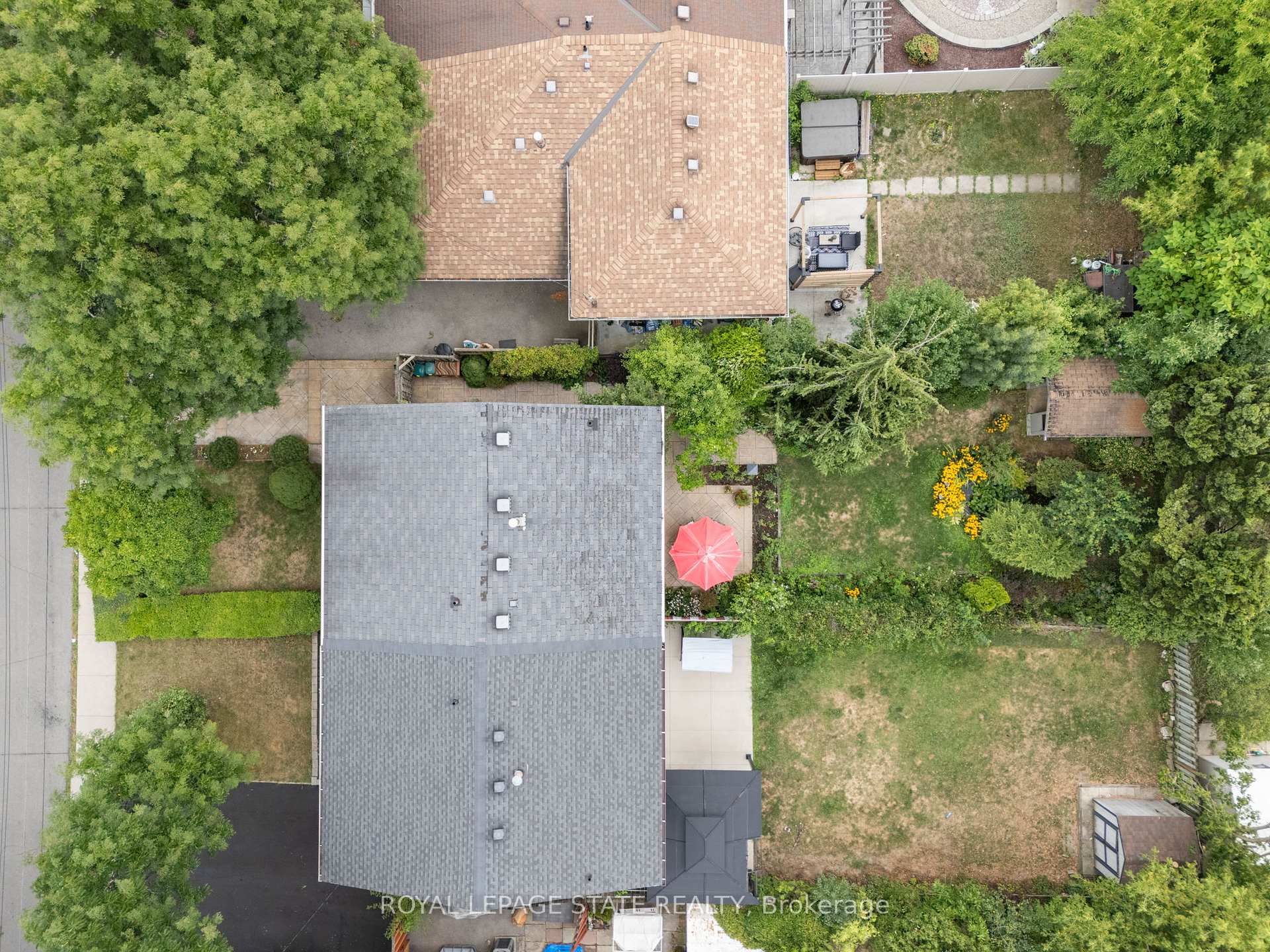 Photo 35 of 104 Berkindale Drive, Hamilton, Riverdale — HOMEH