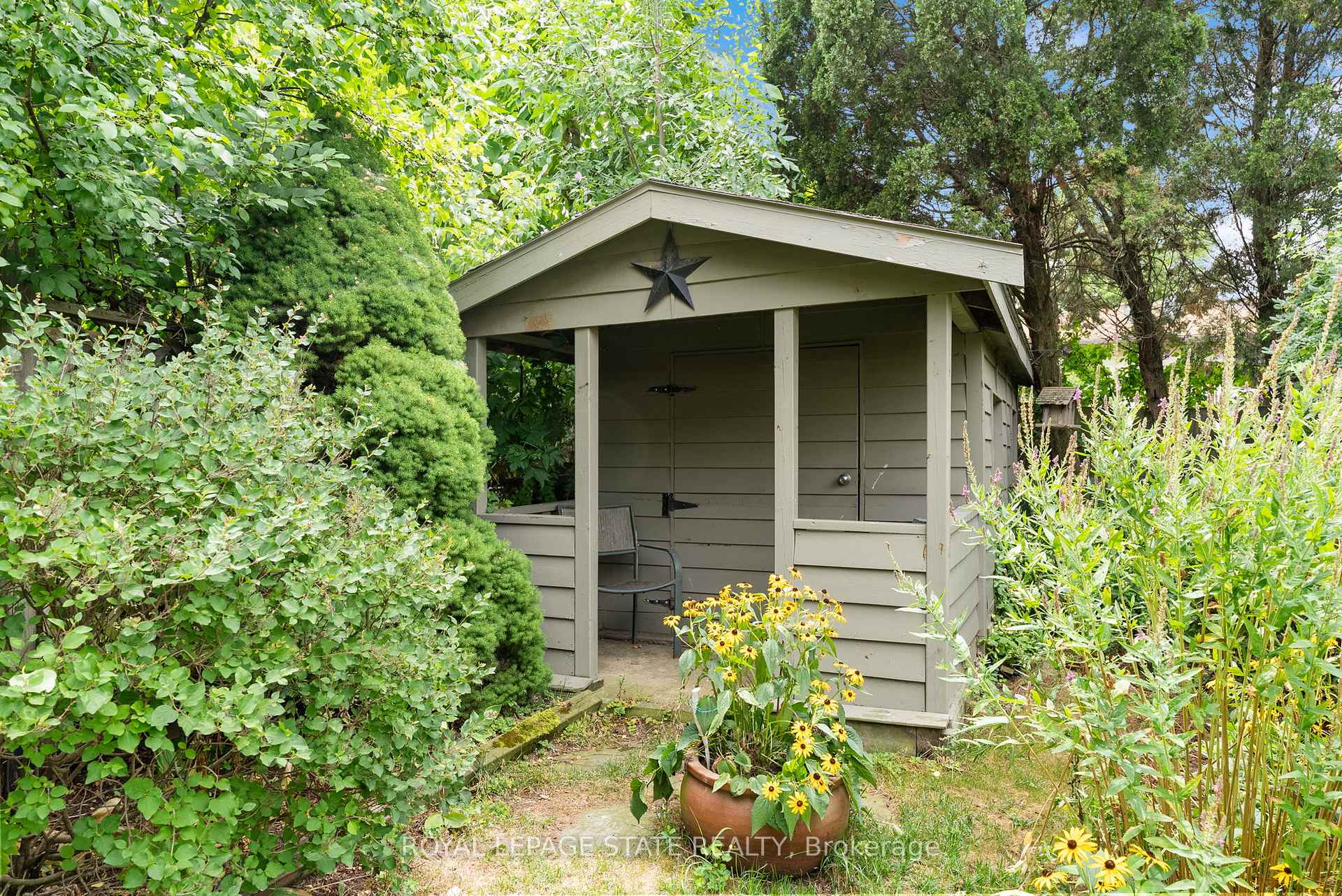 Photo 37 of 104 Berkindale Drive, Hamilton, Riverdale — HOMEH