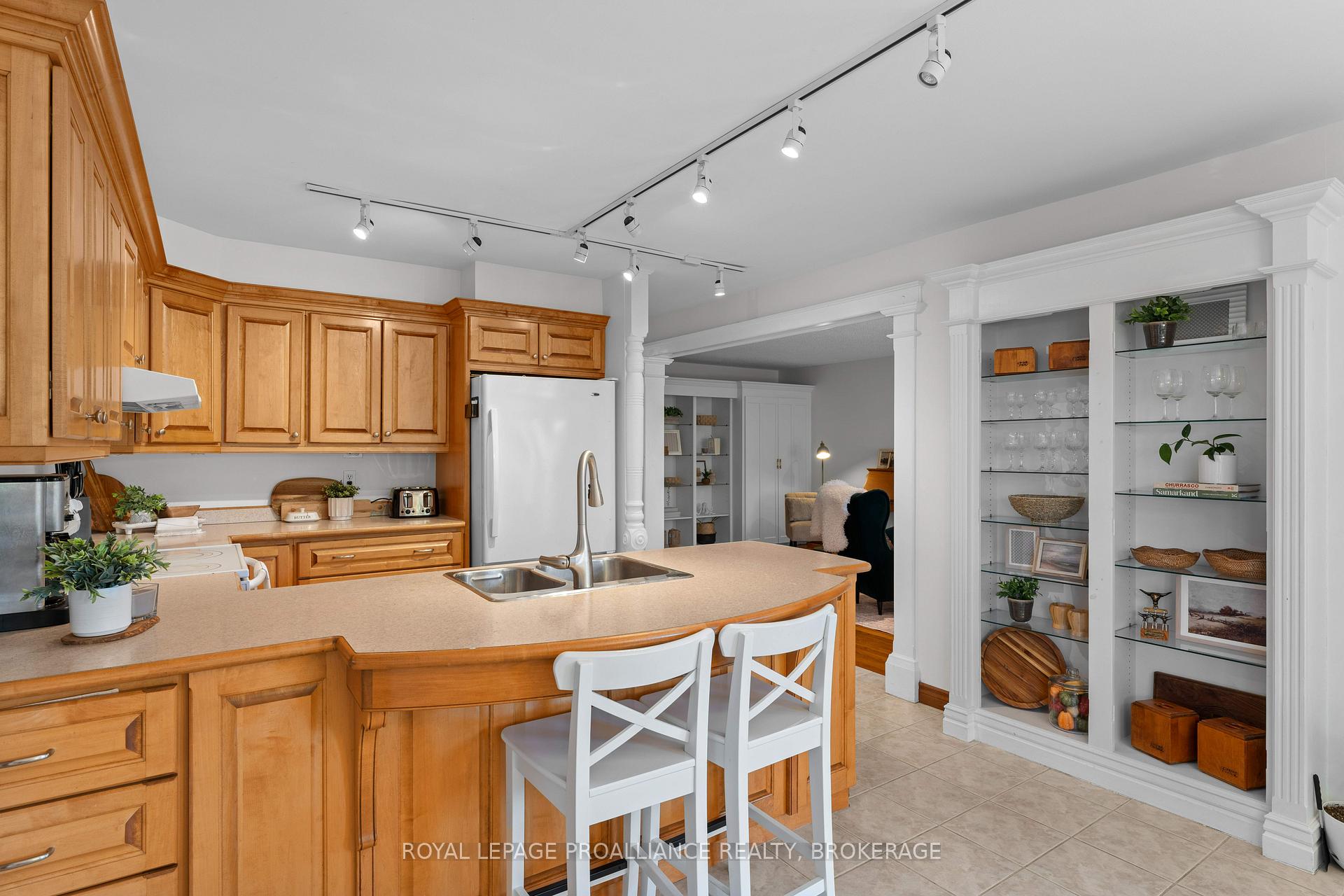 Photo 5 of 995 Auden Park Drive, Kingston, City Southwest — HOMEH