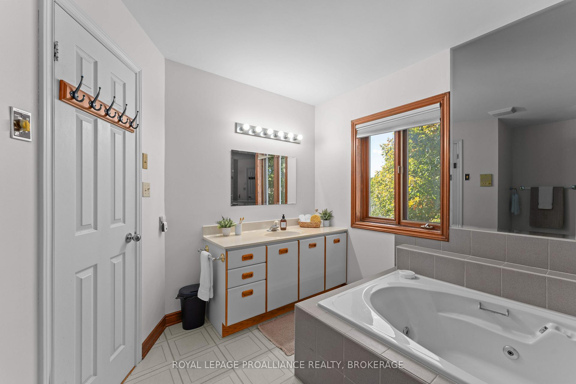 Photo 21 of 995 Auden Park Drive, Kingston, City Southwest — HOMEH