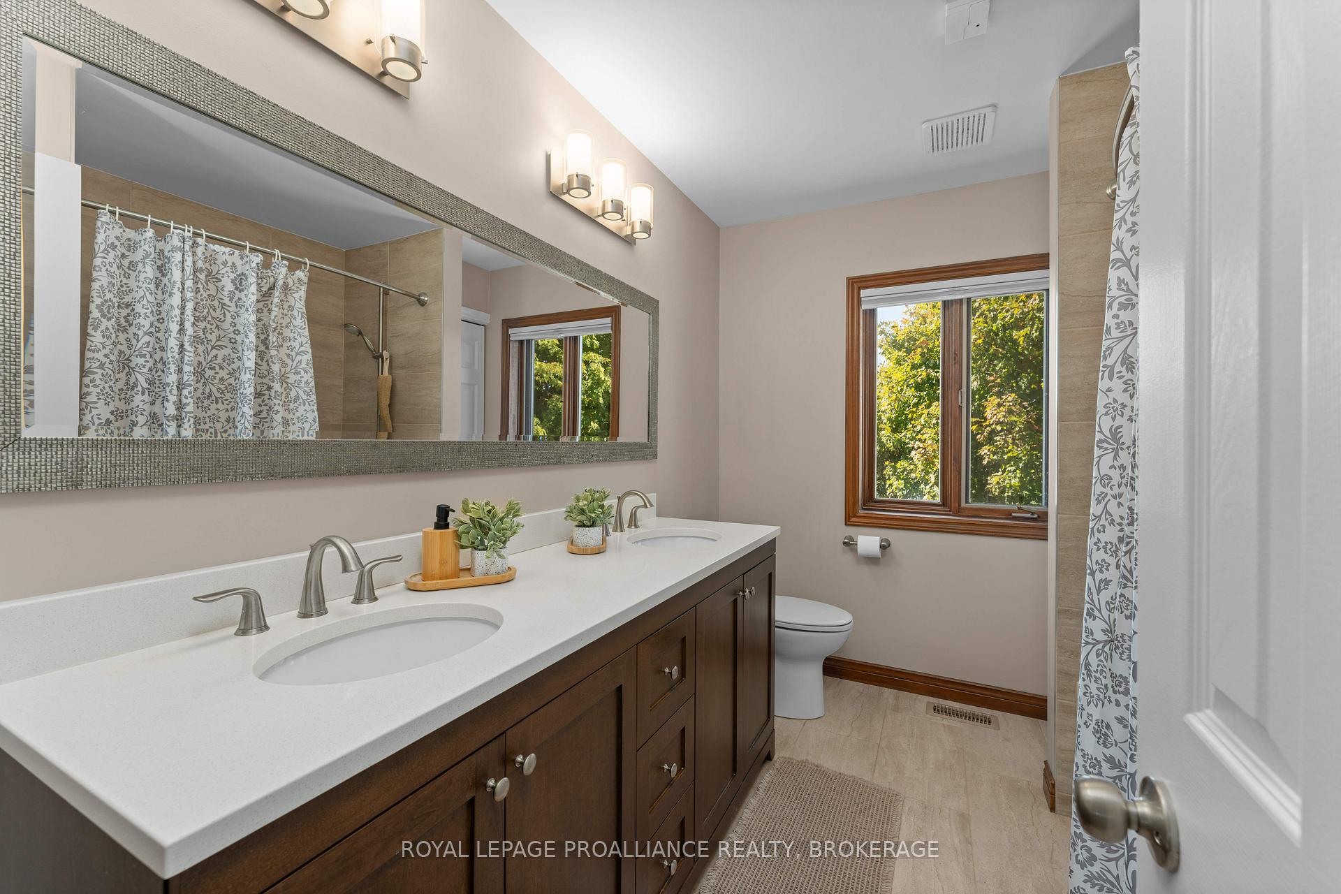 Photo 11 of 995 Auden Park Drive, Kingston, City Southwest — HOMEH
