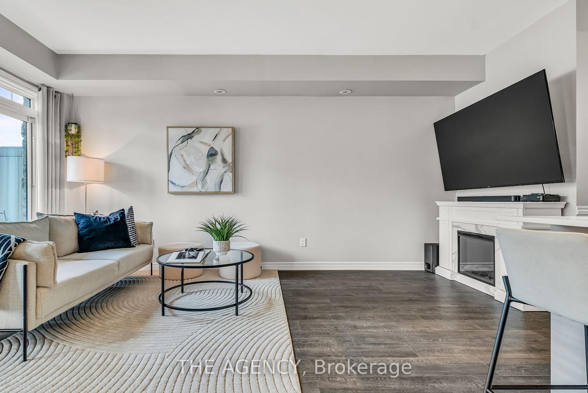 Photo 7 of Unit 9, 198 Pine Grove Road, Vaughan, Islington Woods — HOMEH