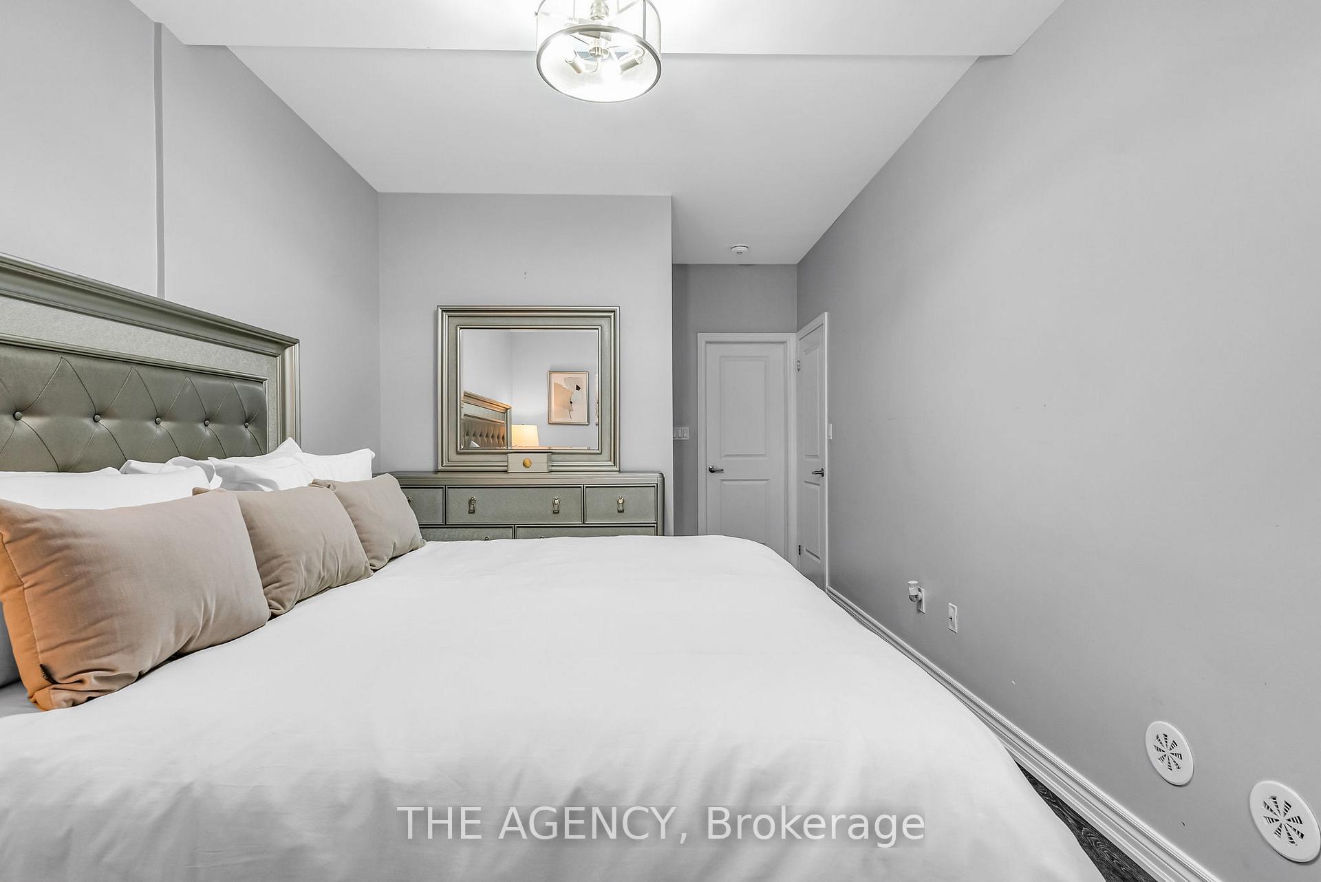 Photo 18 of Unit 9, 198 Pine Grove Road, Vaughan, Islington Woods — HOMEH
