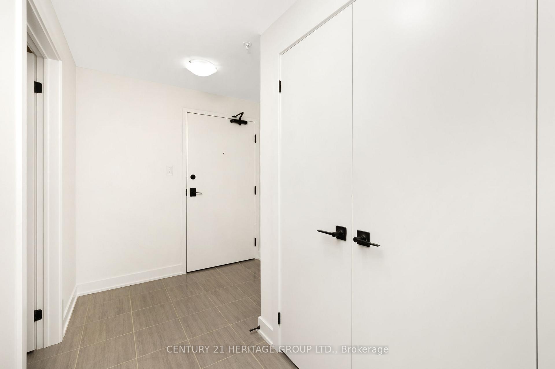 Photo 2 of Unit 402, 1 Chef Lane, Barrie, Innis-Shore — HOMEH