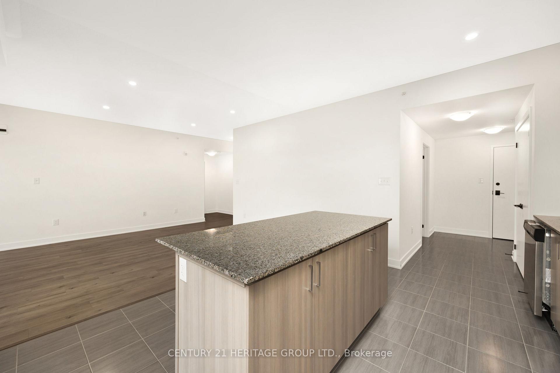 Photo 9 of Unit 402, 1 Chef Lane, Barrie, Innis-Shore — HOMEH