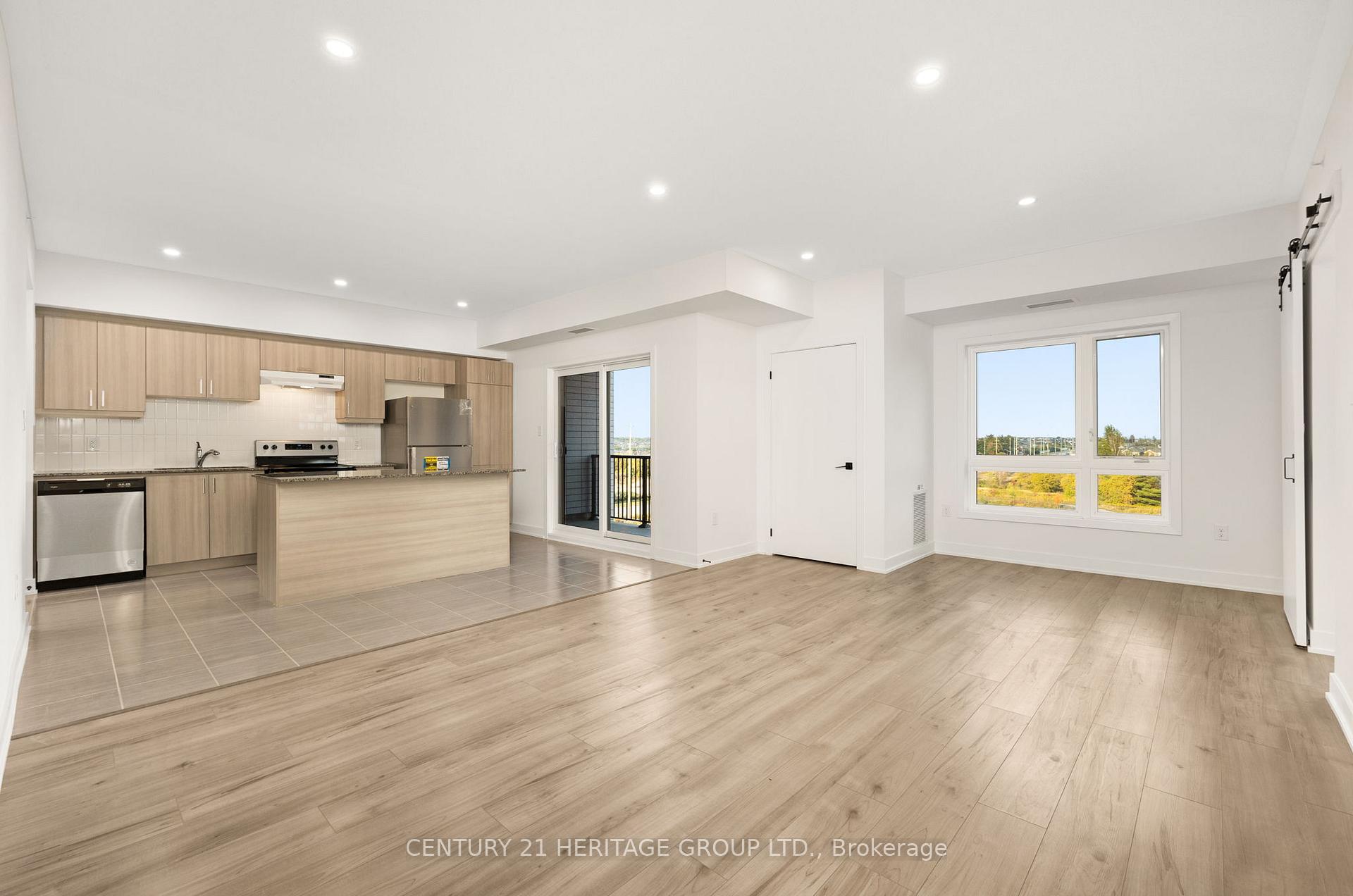 Photo 7 of Unit 402, 1 Chef Lane, Barrie, Innis-Shore — HOMEH