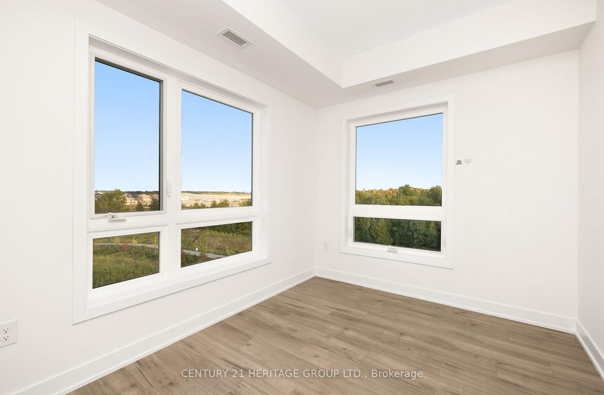 Photo 15 of Unit 402, 1 Chef Lane, Barrie, Innis-Shore — HOMEH