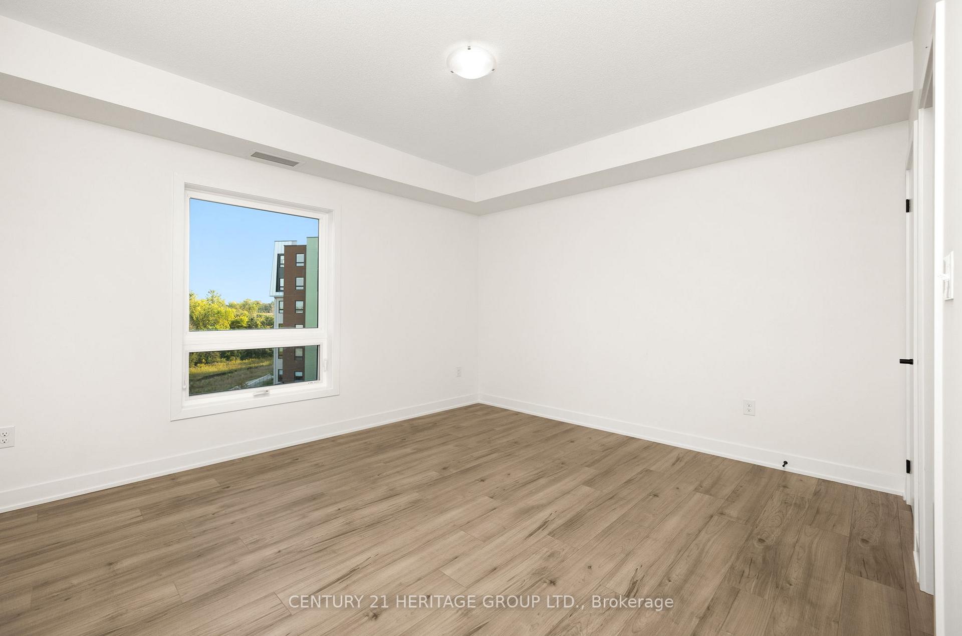 Photo 16 of Unit 402, 1 Chef Lane, Barrie, Innis-Shore — HOMEH