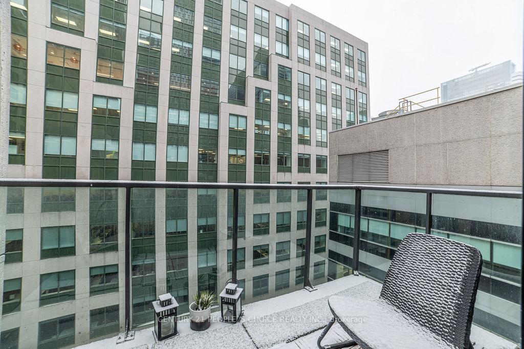 Photo 10 of Unit Ph6, 263 Wellington Street W, Toronto, Waterfront Communities — HOMEH