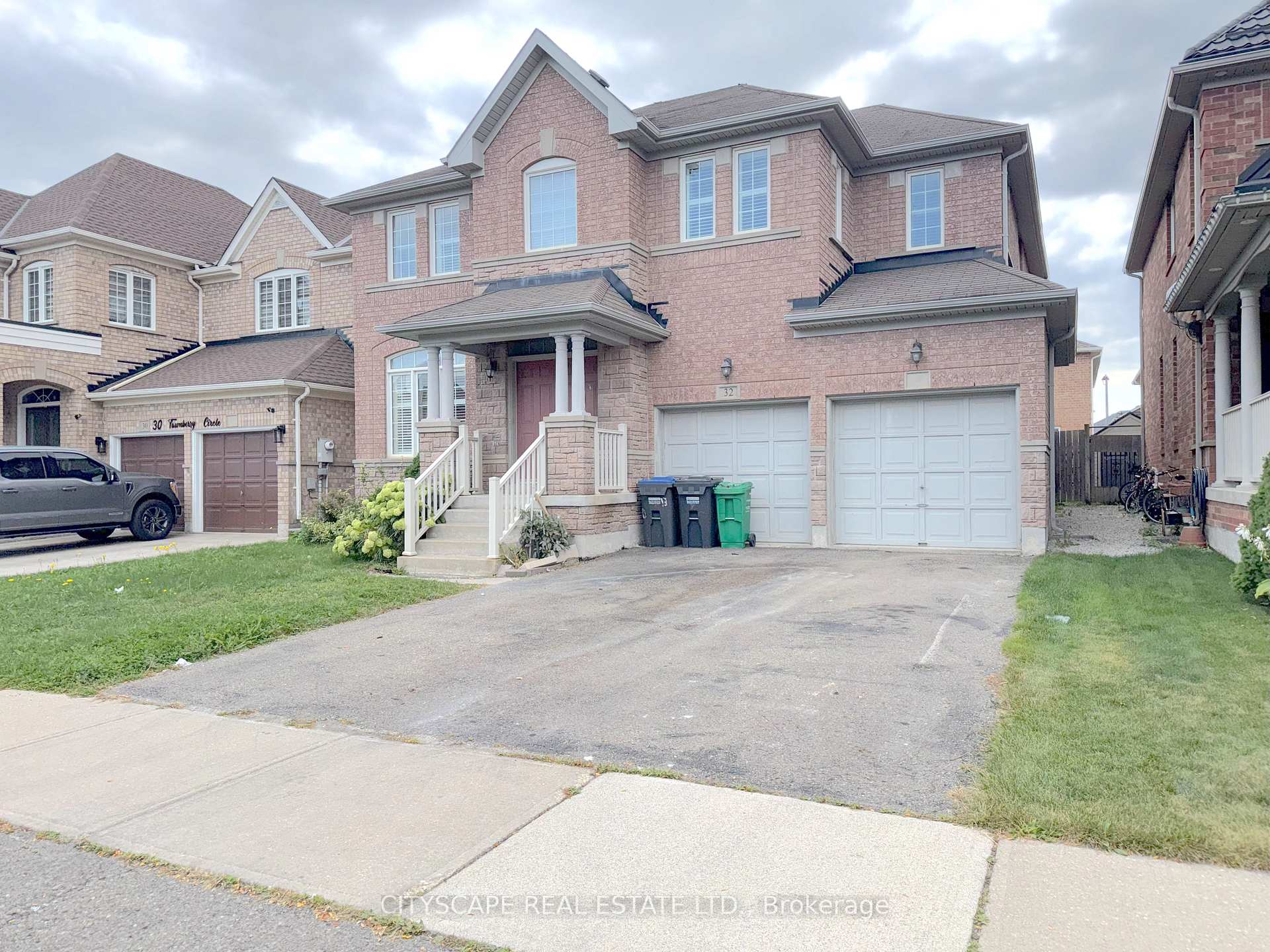 Photo 9 of 32 Tawnberry Circle, Brampton, Fletcher's Meadow — HOMEH