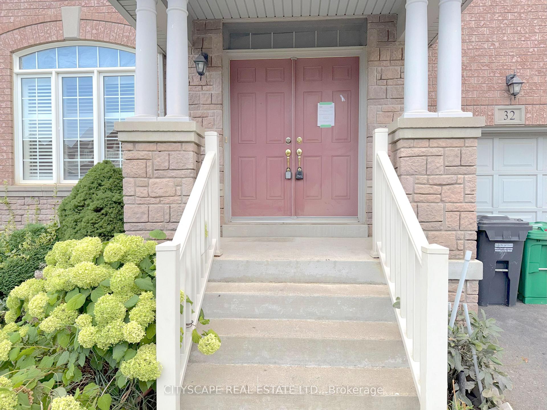 Photo 23 of 32 Tawnberry Circle, Brampton, Fletcher's Meadow — HOMEH