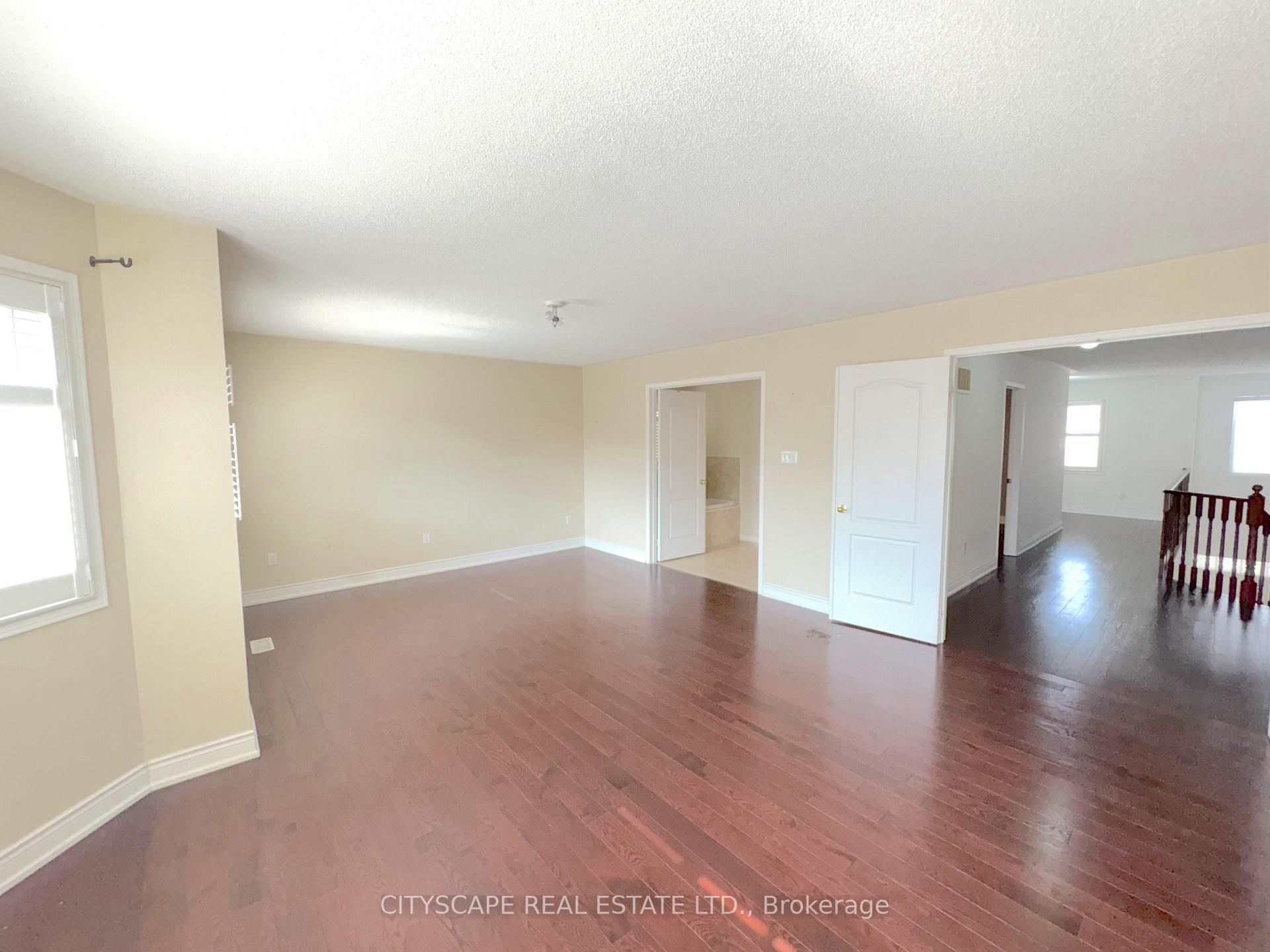 Photo 21 of 32 Tawnberry Circle, Brampton, Fletcher's Meadow — HOMEH