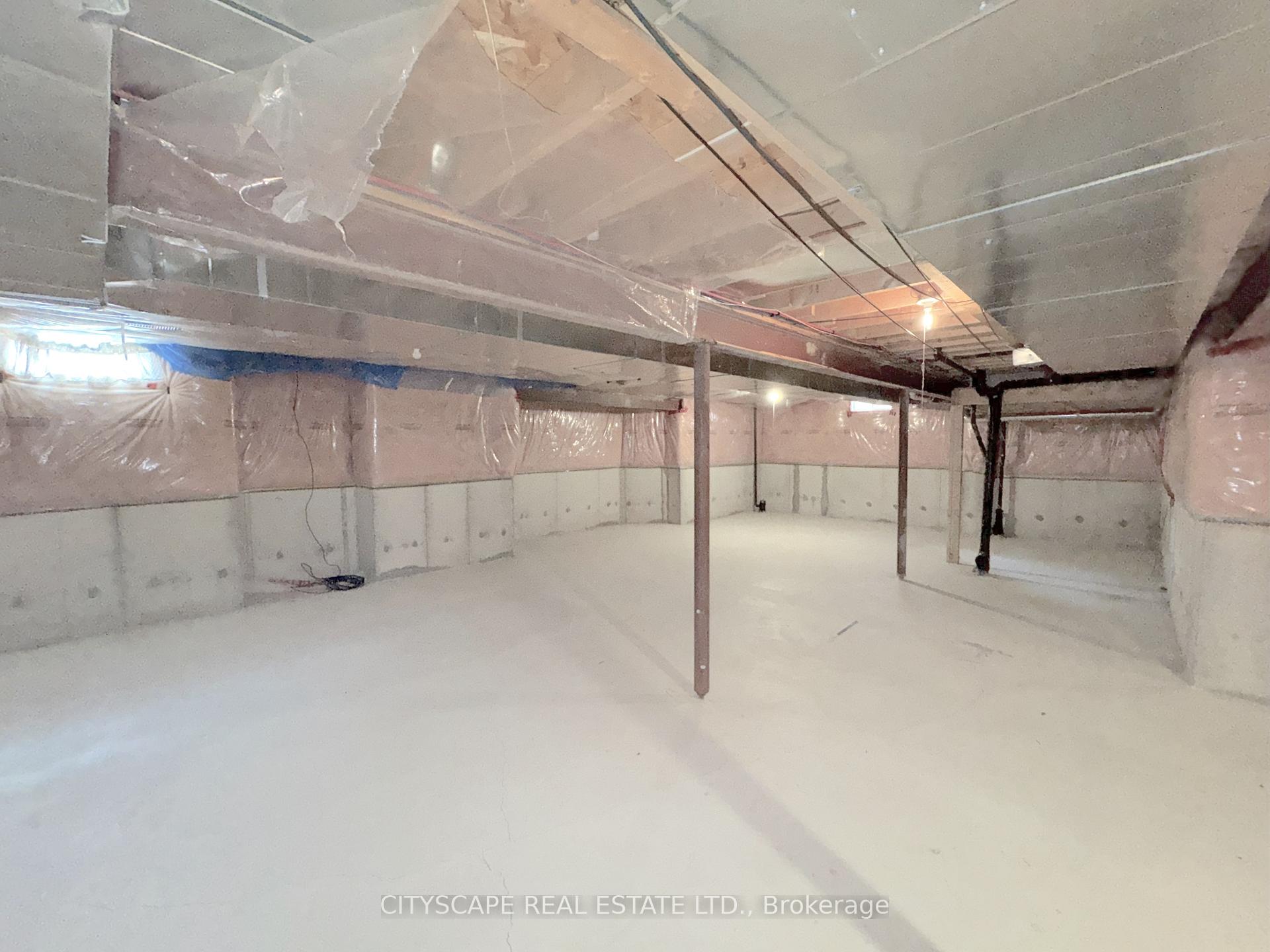 Photo 38 of 32 Tawnberry Circle, Brampton, Fletcher's Meadow — HOMEH