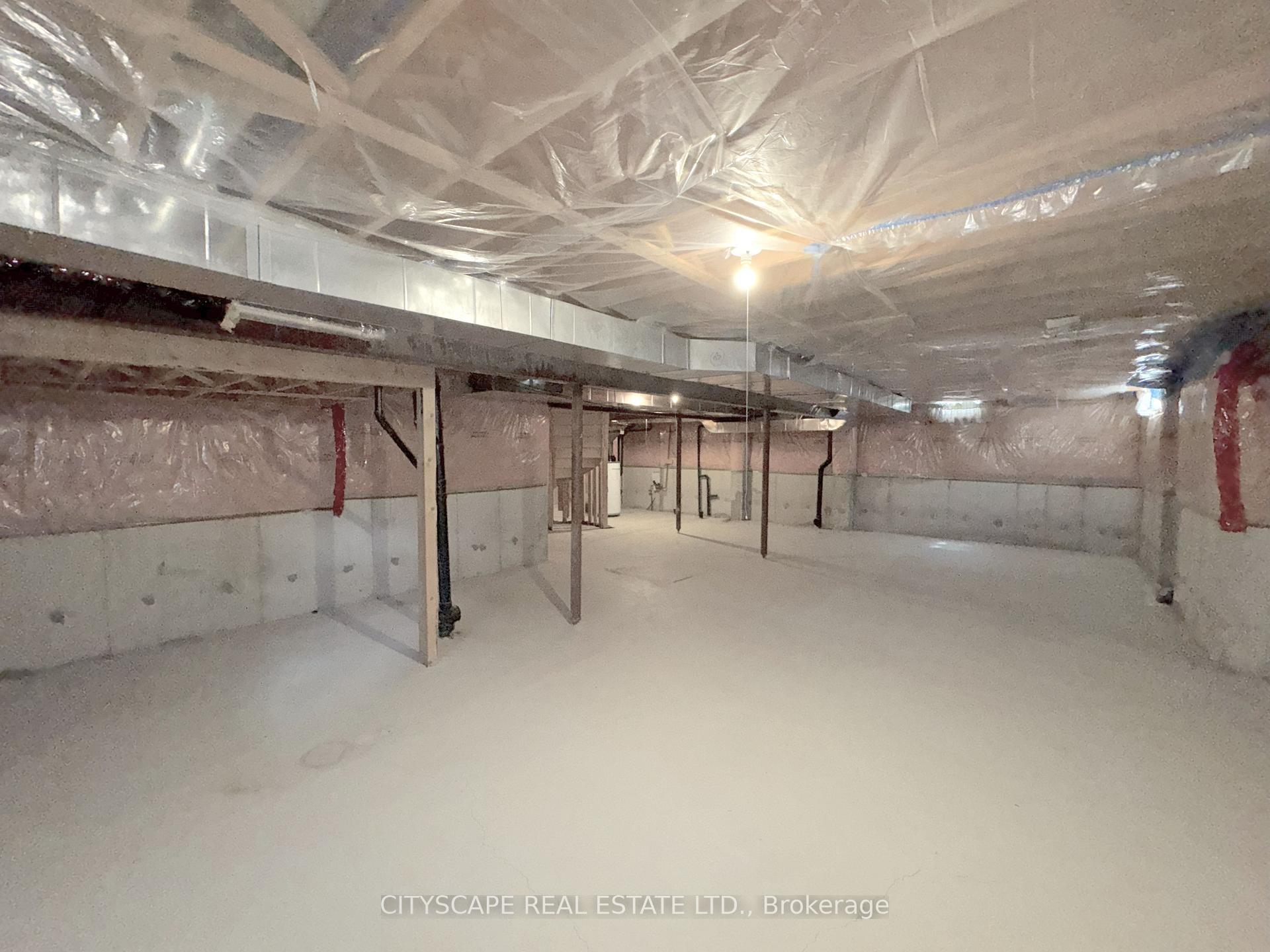 Photo 39 of 32 Tawnberry Circle, Brampton, Fletcher's Meadow — HOMEH