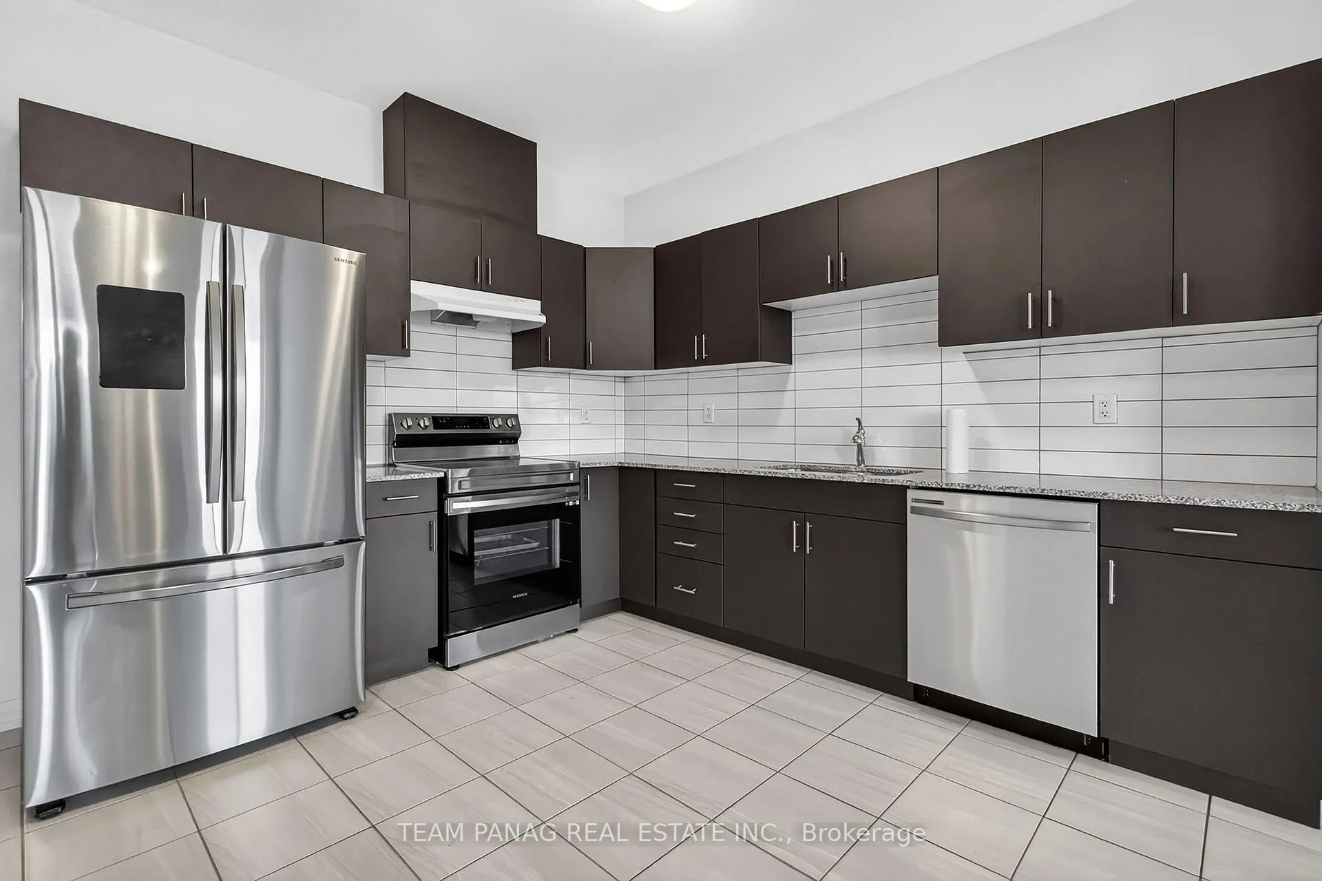 Photo 8 of 126 Middleton Street, Zorra, Thamesford — HOMEH