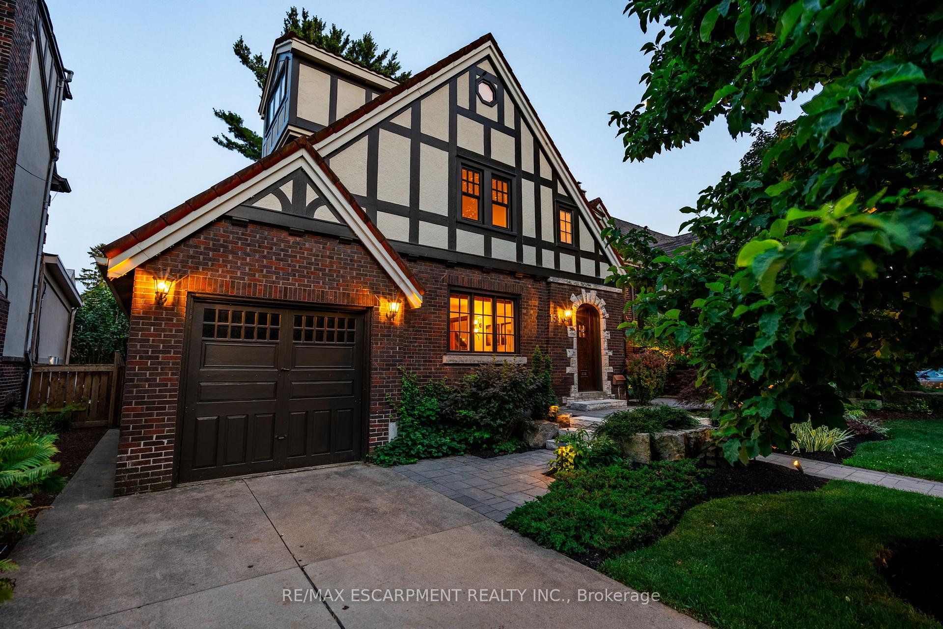 Photo 6 of 154 Dalewood Crescent, Hamilton, Westdale — HOMEH