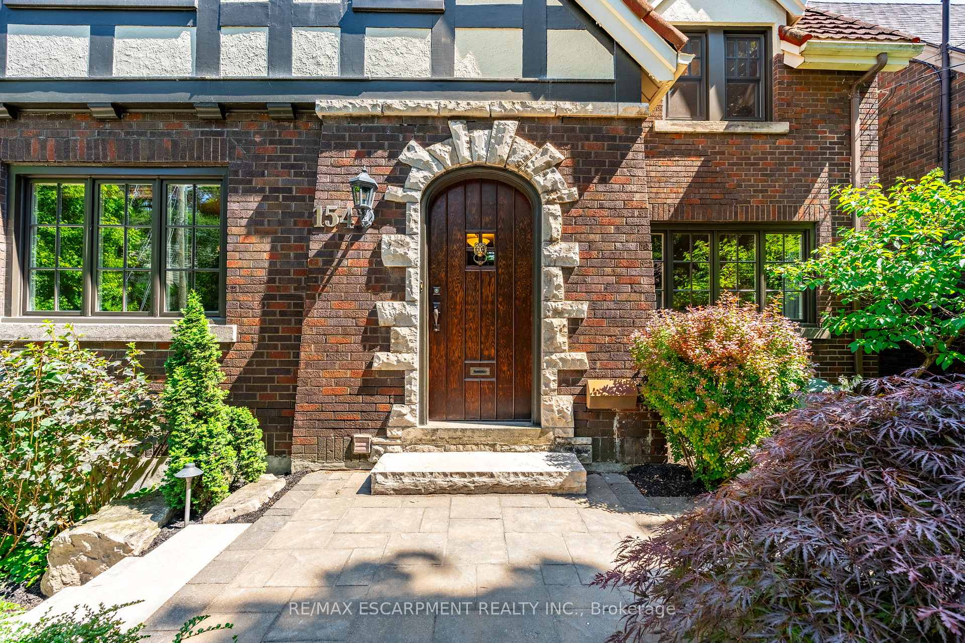 Photo 5 of 154 Dalewood Crescent, Hamilton, Westdale — HOMEH