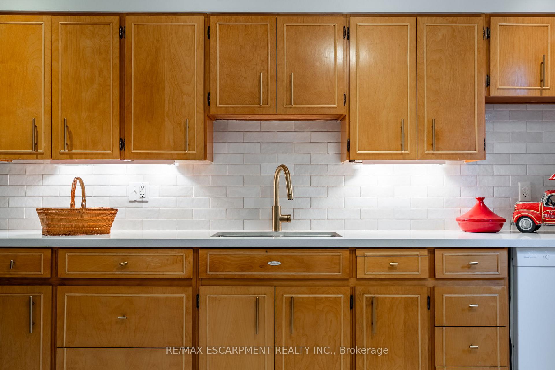 Photo 28 of 154 Dalewood Crescent, Hamilton, Westdale — HOMEH