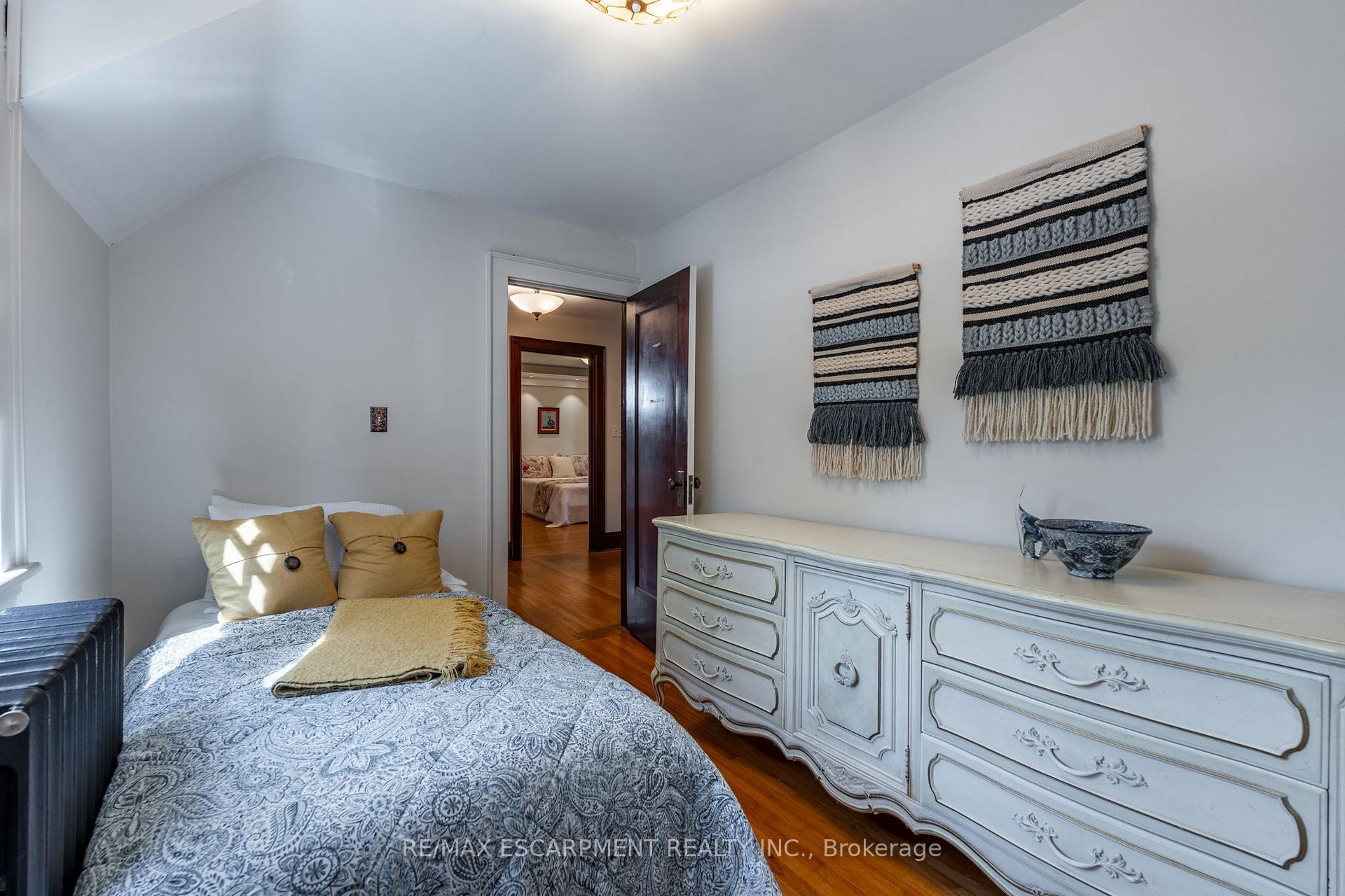 Photo 37 of 154 Dalewood Crescent, Hamilton, Westdale — HOMEH