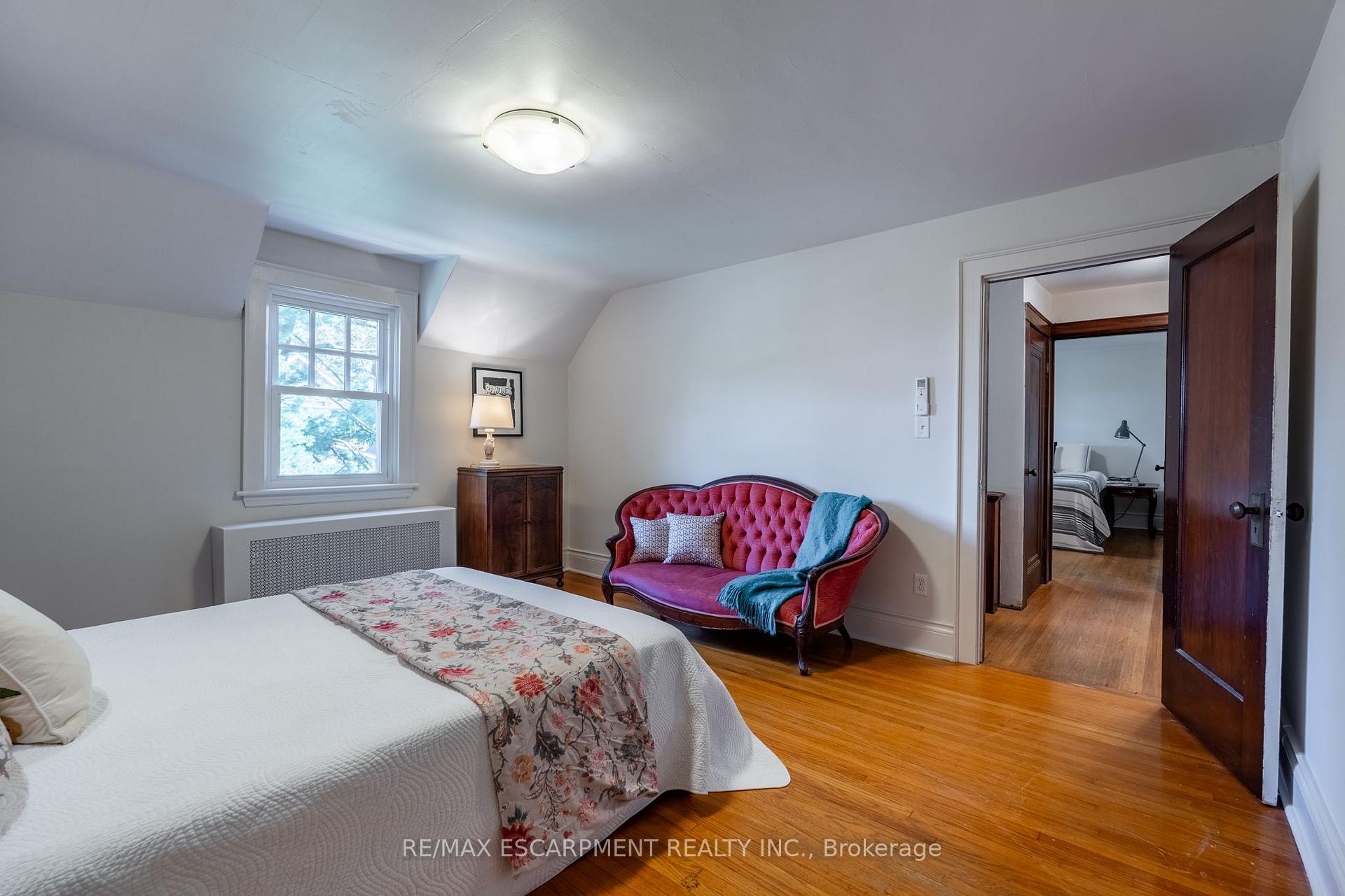 Photo 20 of 154 Dalewood Crescent, Hamilton, Westdale — HOMEH