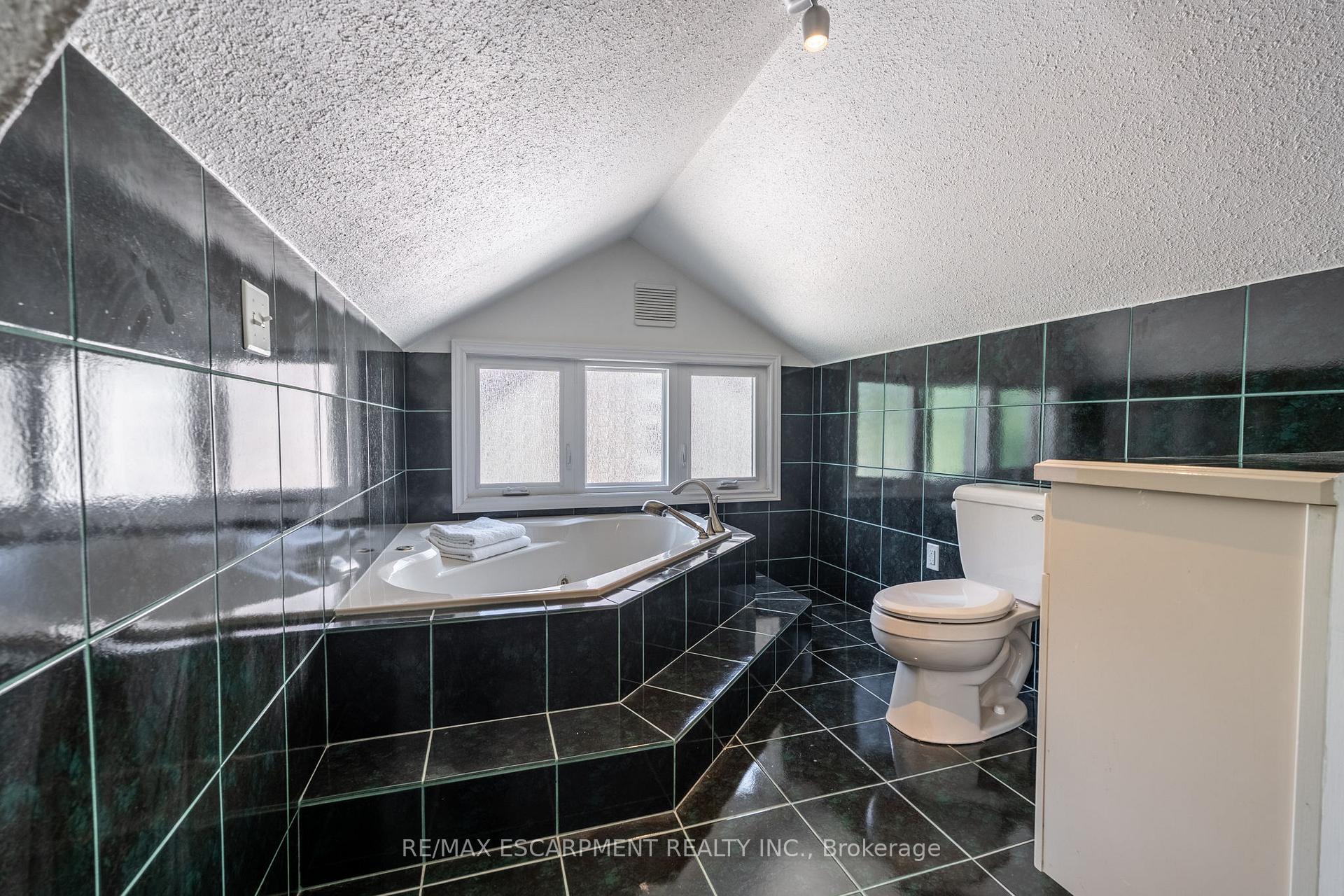 Photo 46 of 154 Dalewood Crescent, Hamilton, Westdale — HOMEH