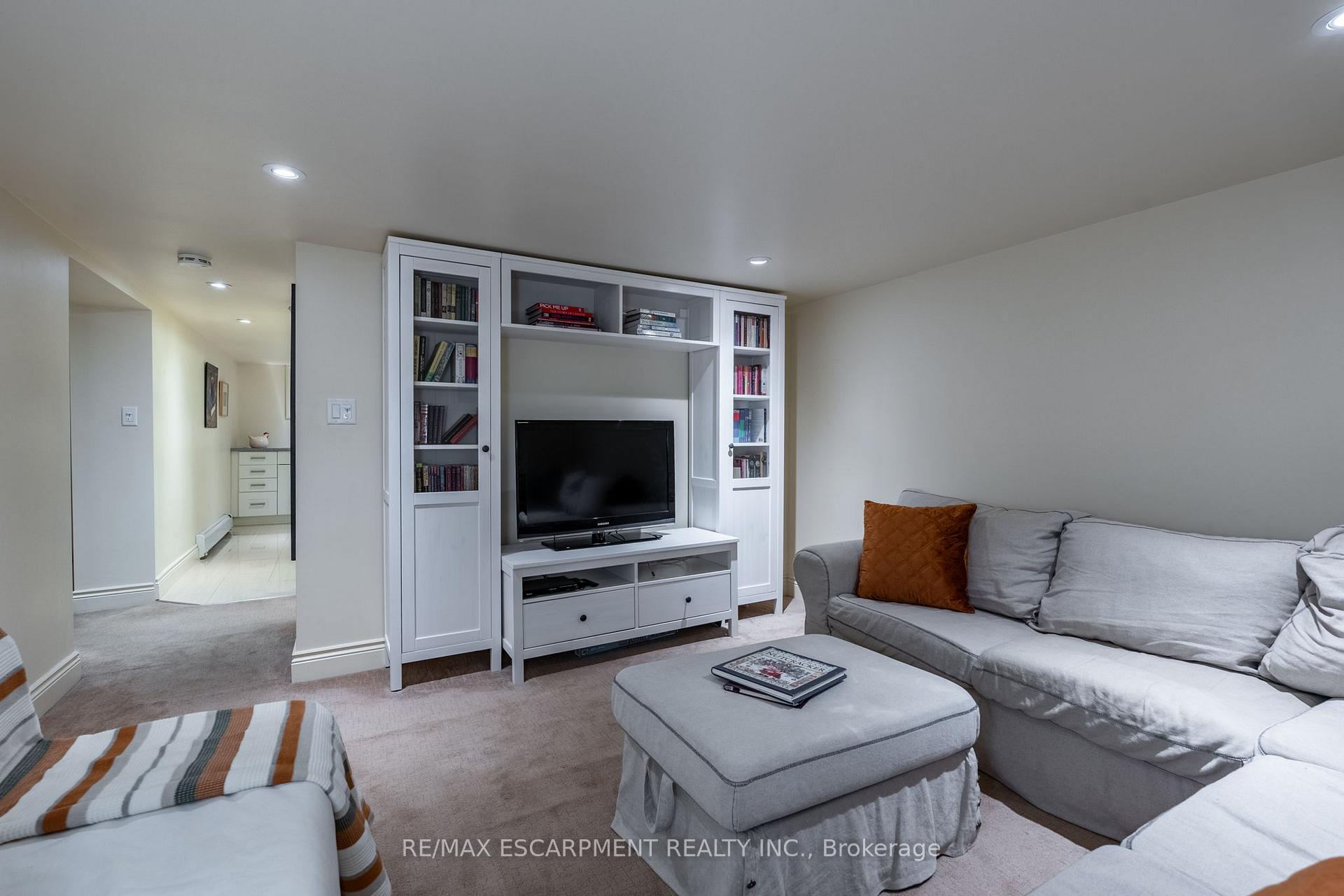 Photo 33 of 154 Dalewood Crescent, Hamilton, Westdale — HOMEH