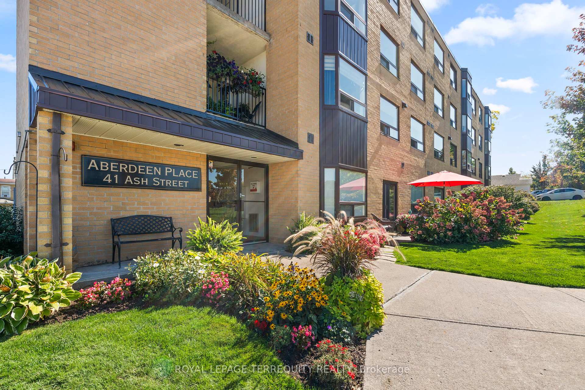 Photo 1 of Unit 304, 41 Ash Street, Uxbridge — HOMEH
