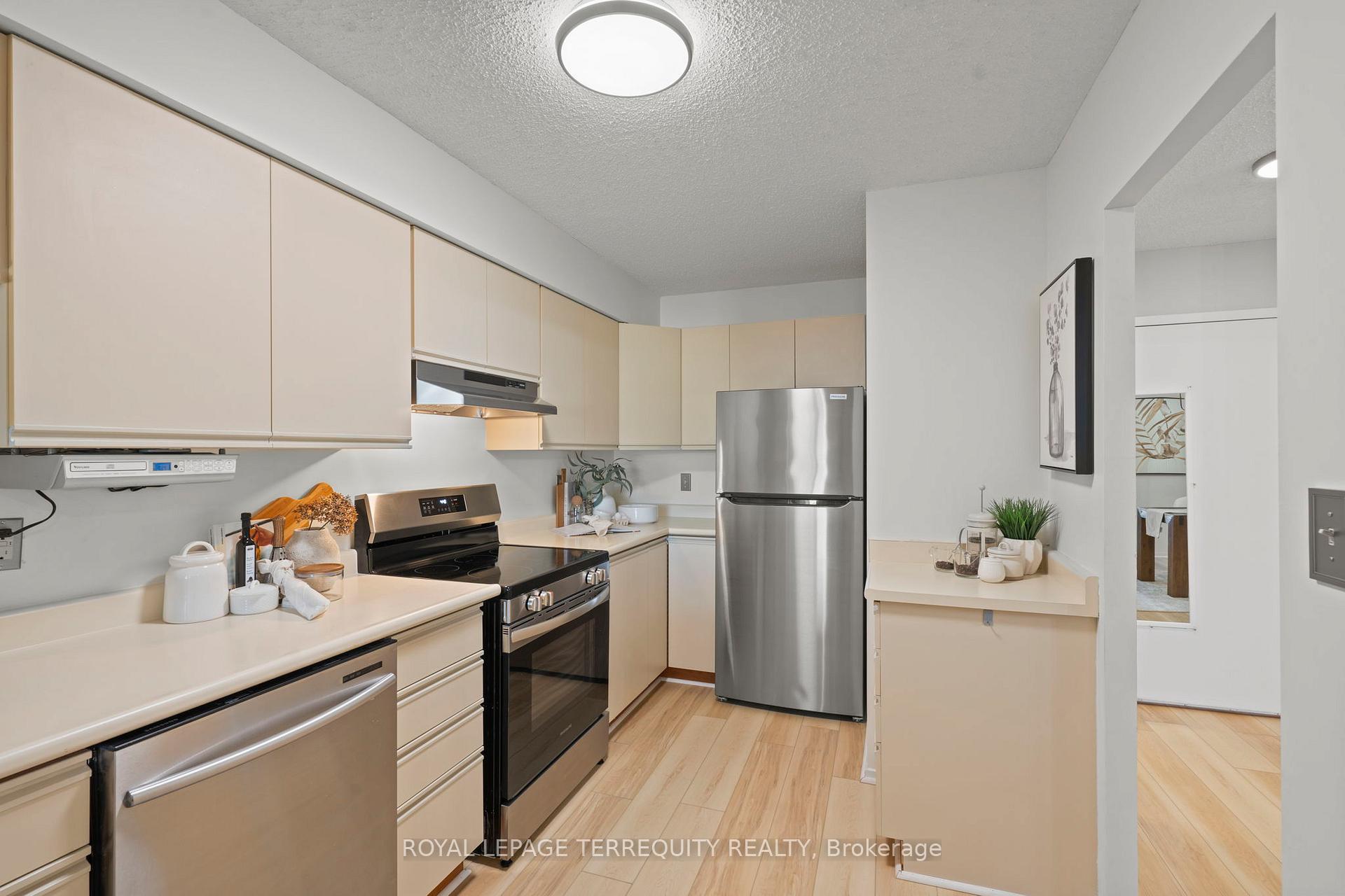 Photo 5 of Unit 304, 41 Ash Street, Uxbridge — HOMEH