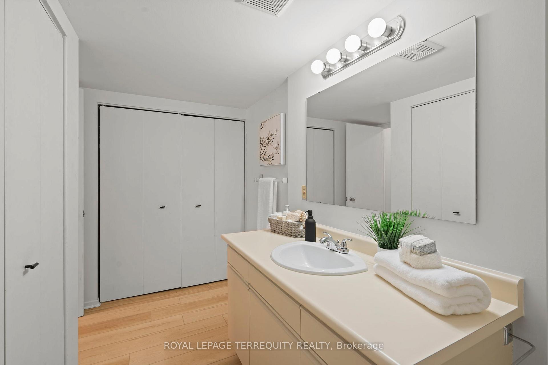Photo 16 of Unit 304, 41 Ash Street, Uxbridge — HOMEH