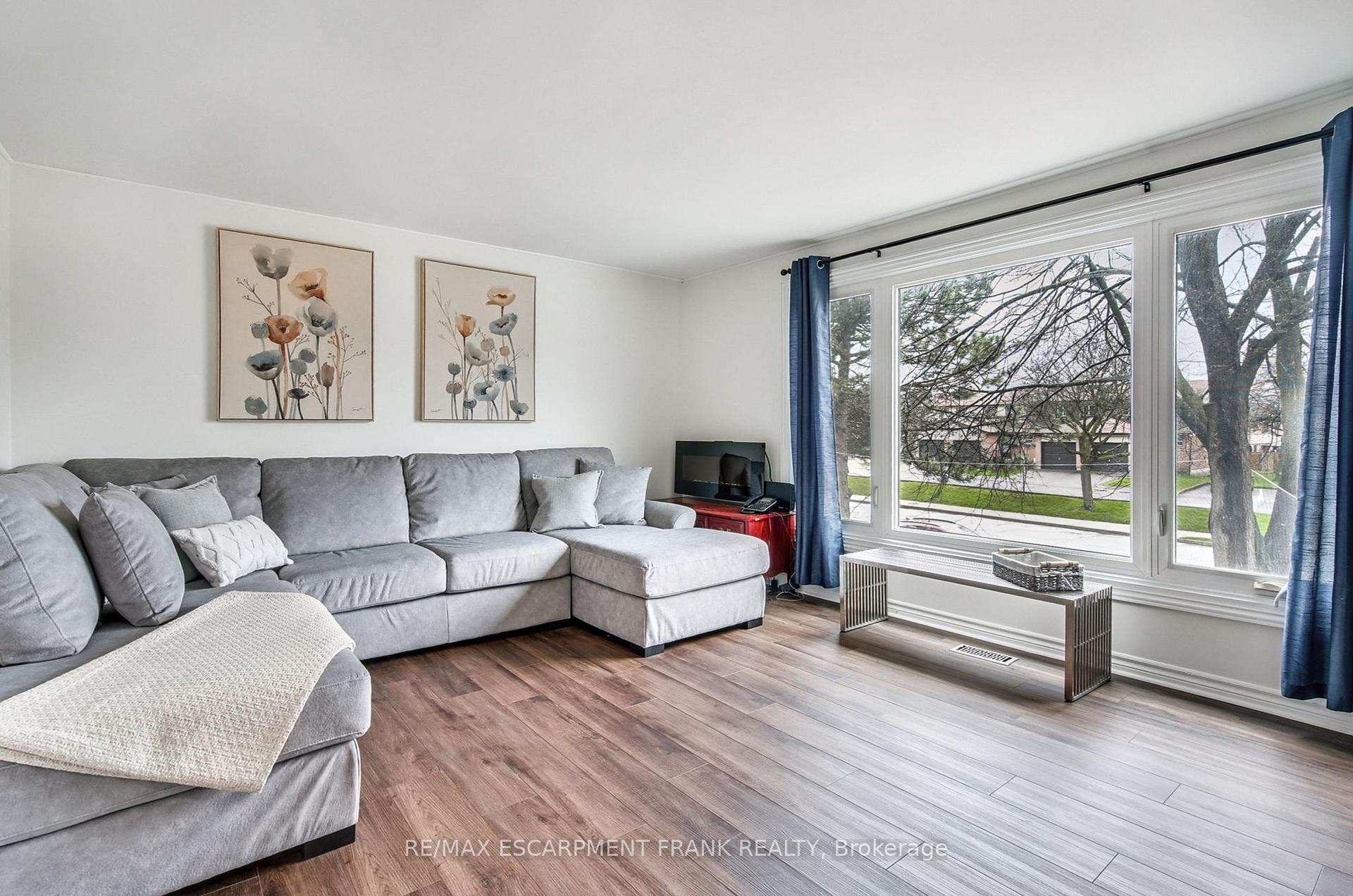 Photo 6 of Unit 33, 985 Limeridge Road E, Hamilton, Berrisfield — HOMEH