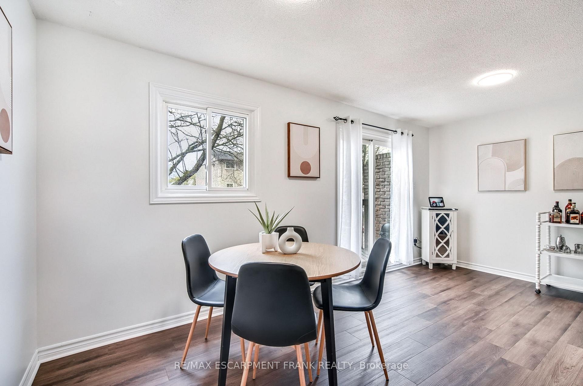 Photo 28 of Unit 33, 985 Limeridge Road E, Hamilton, Berrisfield — HOMEH