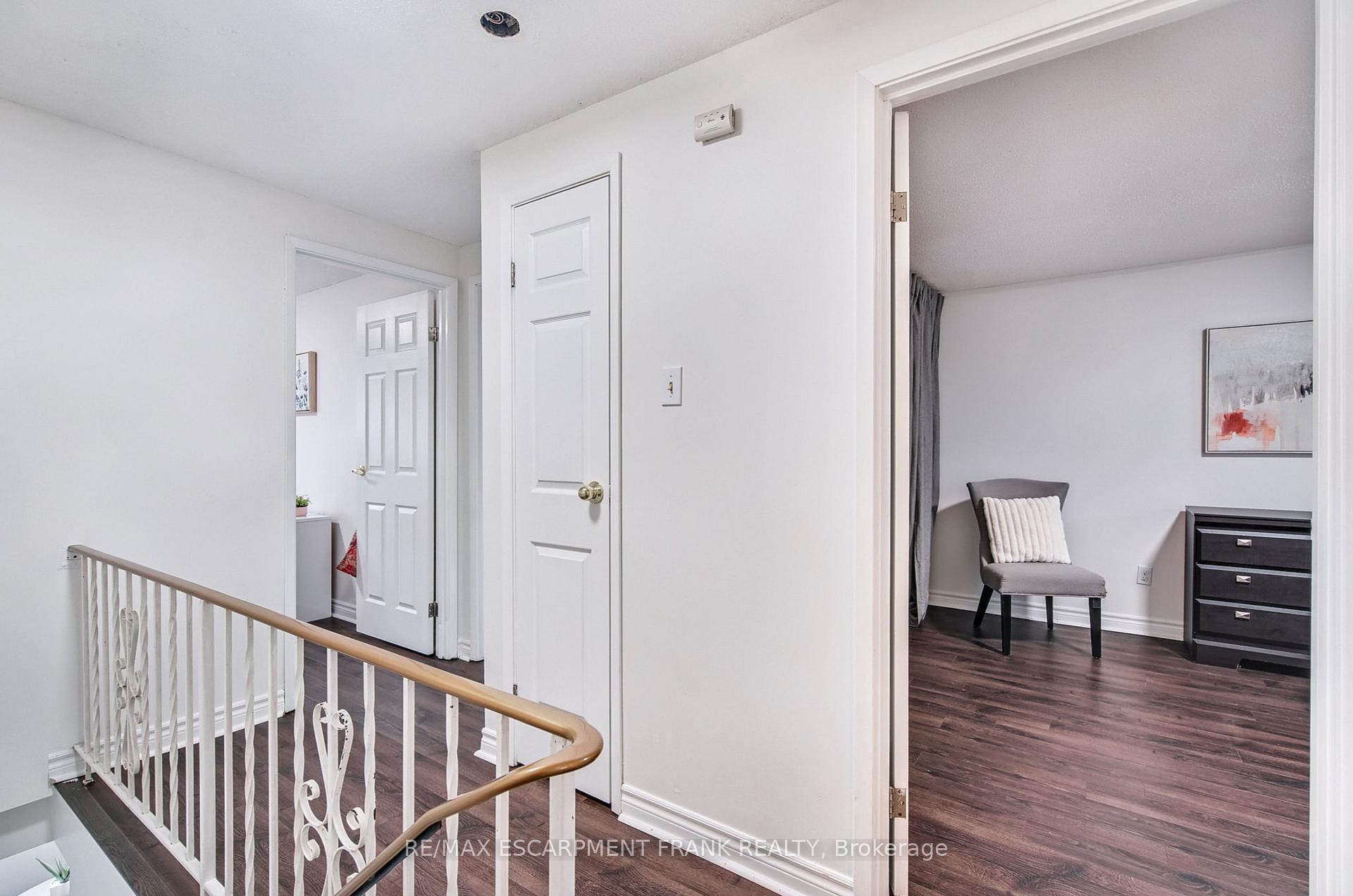 Photo 19 of Unit 33, 985 Limeridge Road E, Hamilton, Berrisfield — HOMEH