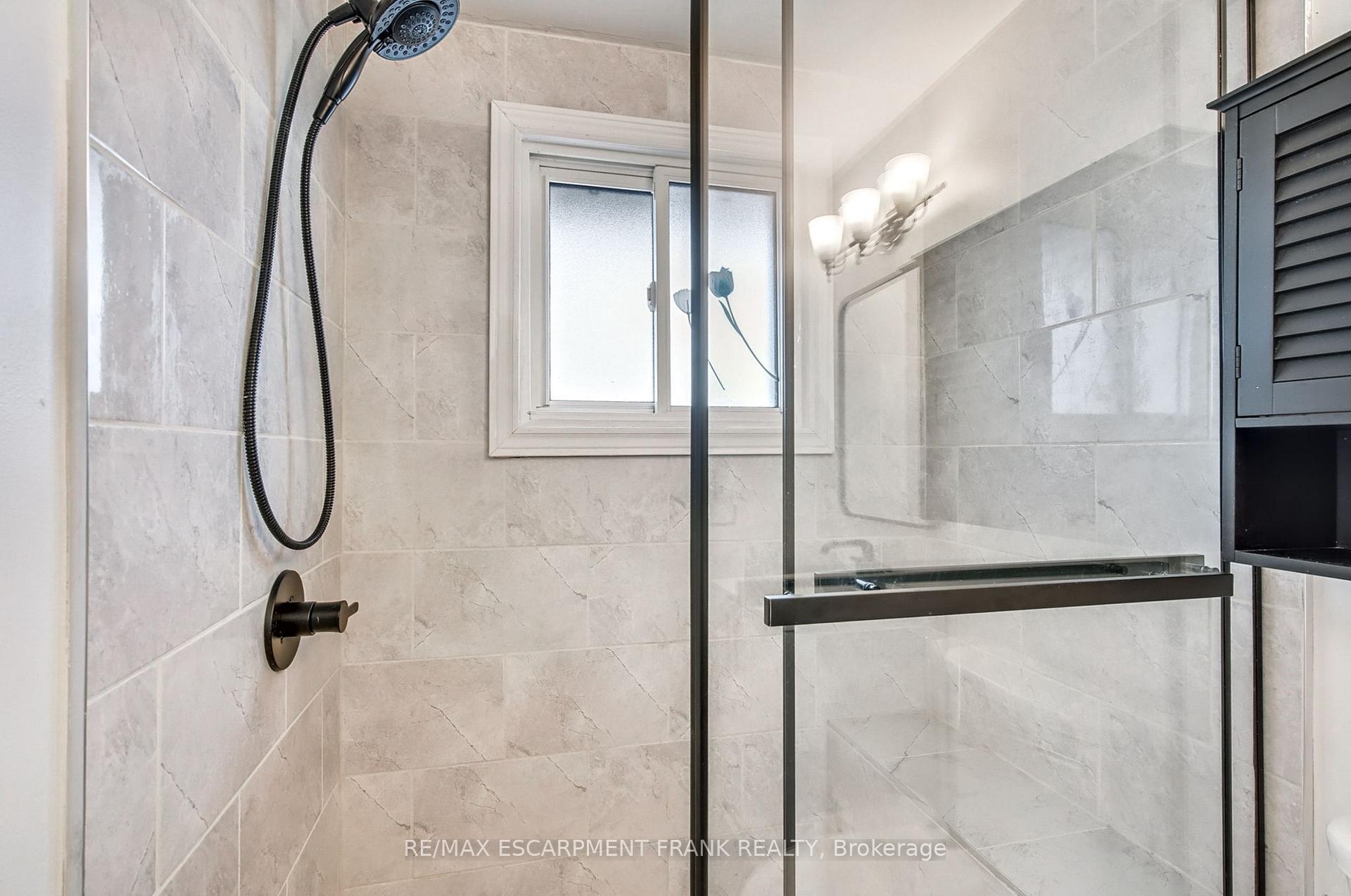 Photo 25 of Unit 33, 985 Limeridge Road E, Hamilton, Berrisfield — HOMEH