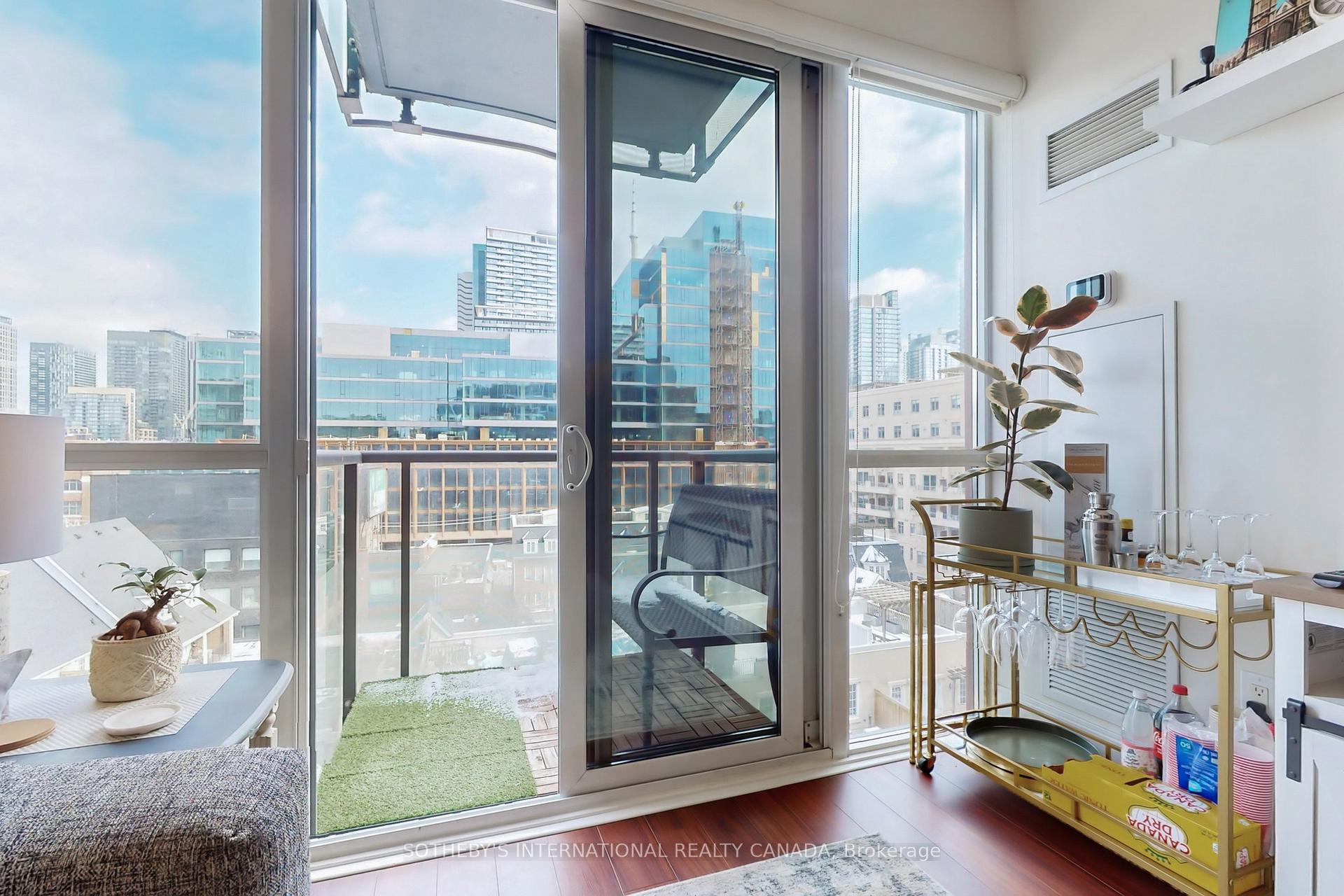 Photo 14 of Unit 717, 560 Front Street W, Toronto, Waterfront Communities — HOMEH