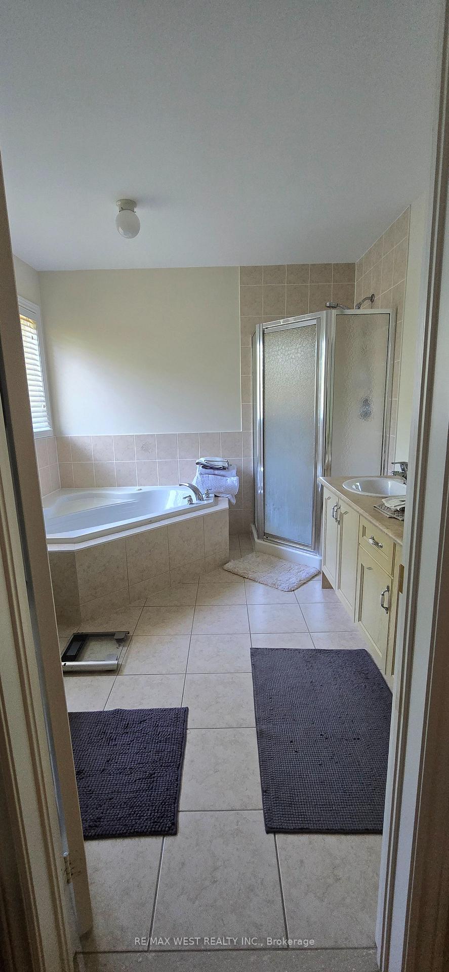 Photo 11 of 200 Starling Boulevard, Vaughan, Vellore Village — HOMEH