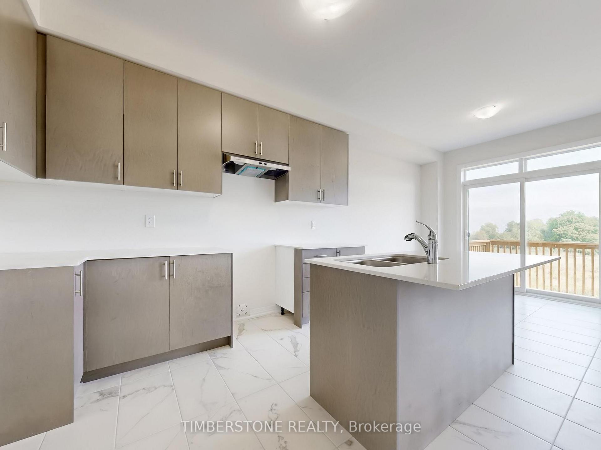 Photo 10 of 1119 Zircon Manor, Pickering, Rural Pickering — HOMEH