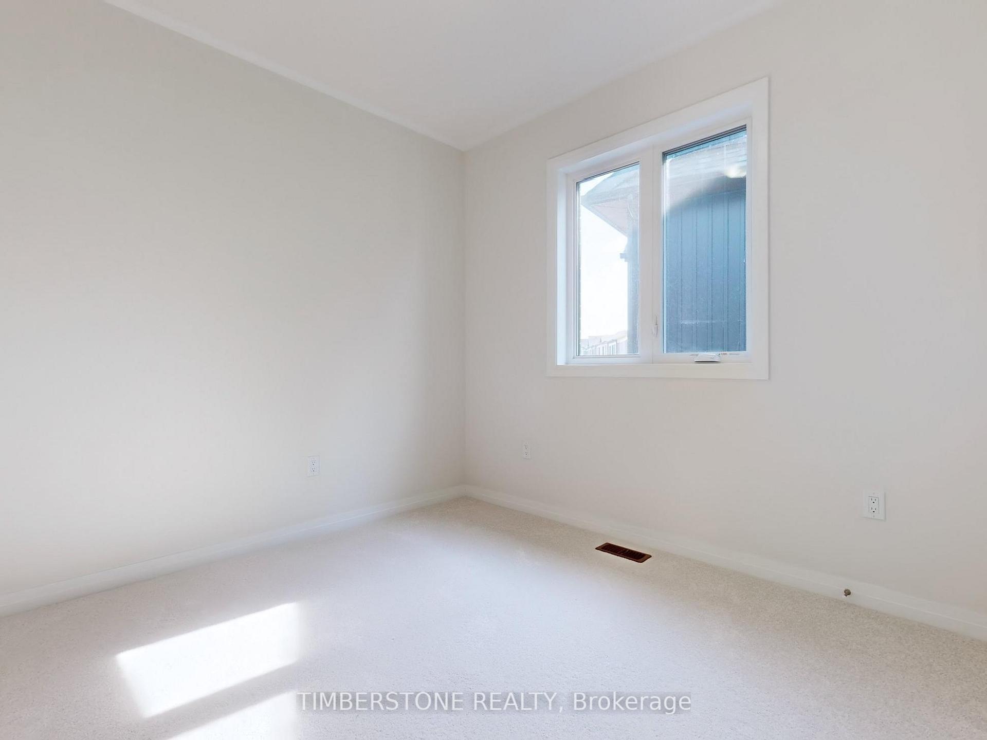 Photo 16 of 1119 Zircon Manor, Pickering, Rural Pickering — HOMEH
