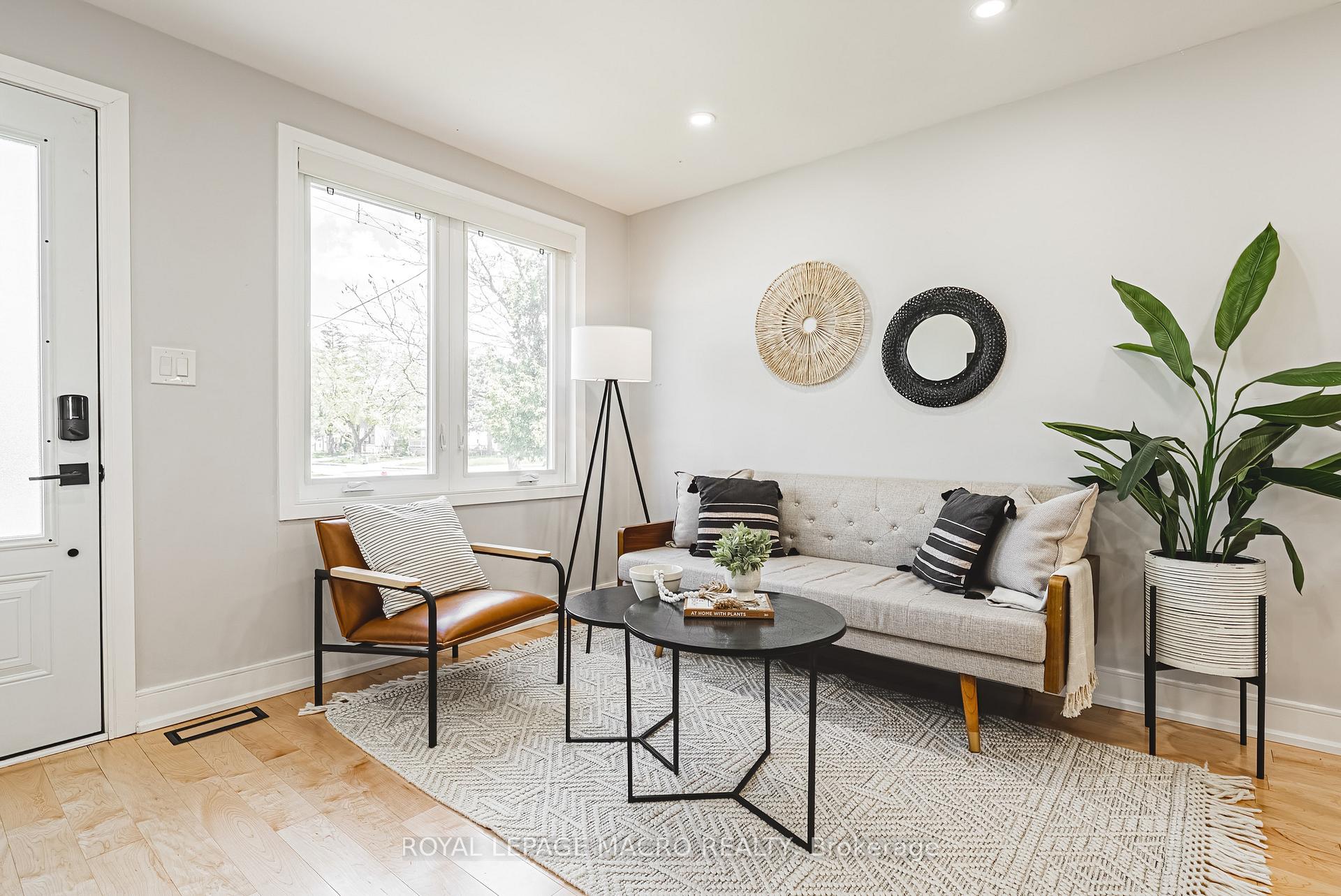 Photo 22 of 2016 Barton Street E, Hamilton, McQuesten — HOMEH