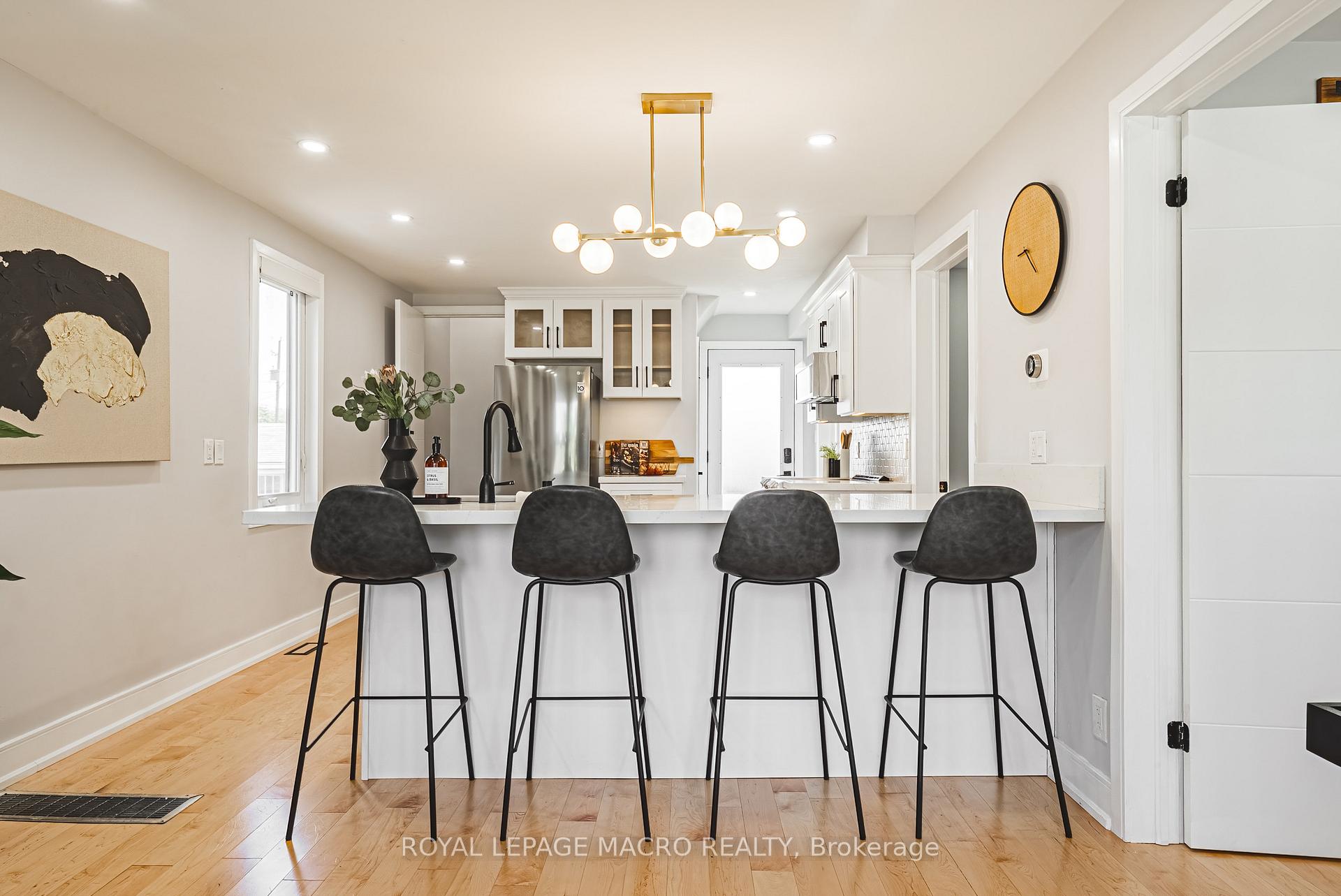 Photo 23 of 2016 Barton Street E, Hamilton, McQuesten — HOMEH