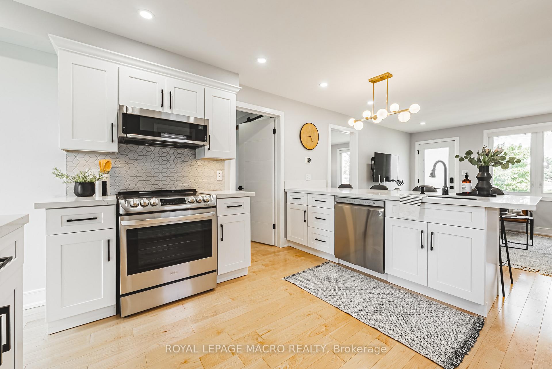 Photo 3 of 2016 Barton Street E, Hamilton, McQuesten — HOMEH