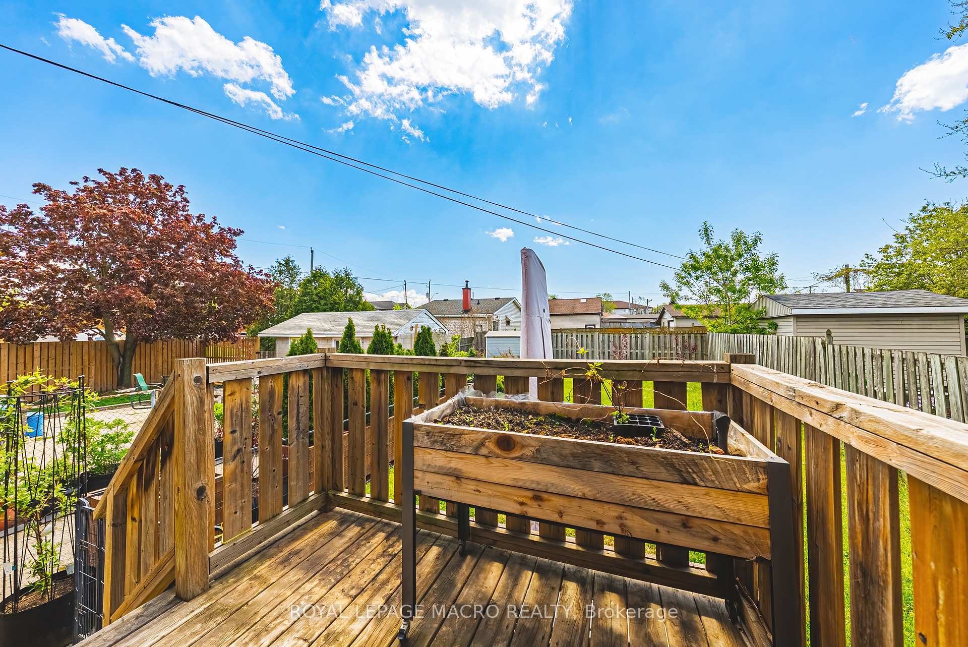 Photo 35 of 2016 Barton Street E, Hamilton, McQuesten — HOMEH