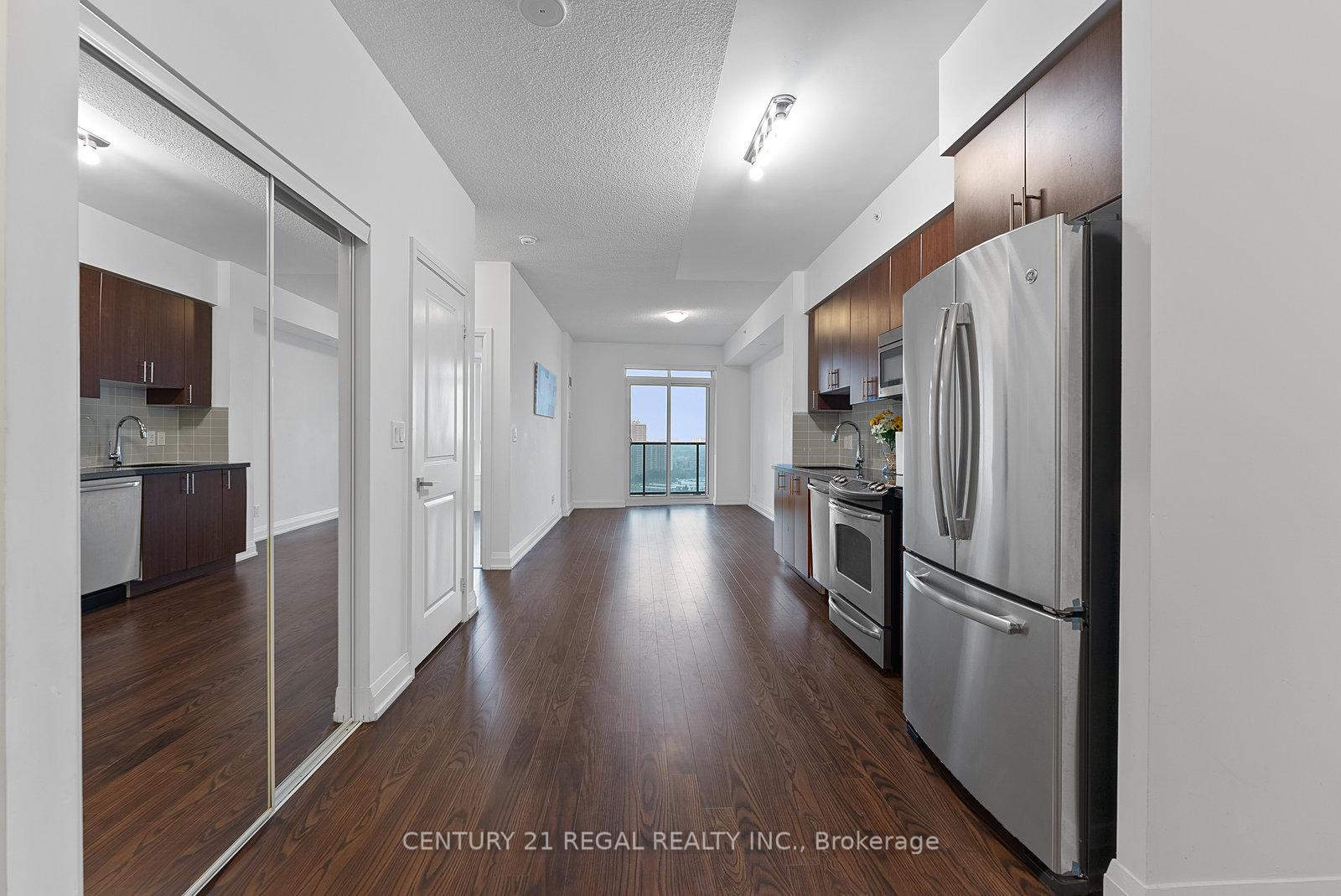 Photo 3 of Unit 2212, 7171 Yonge Street, Markham, Grandview — HOMEH