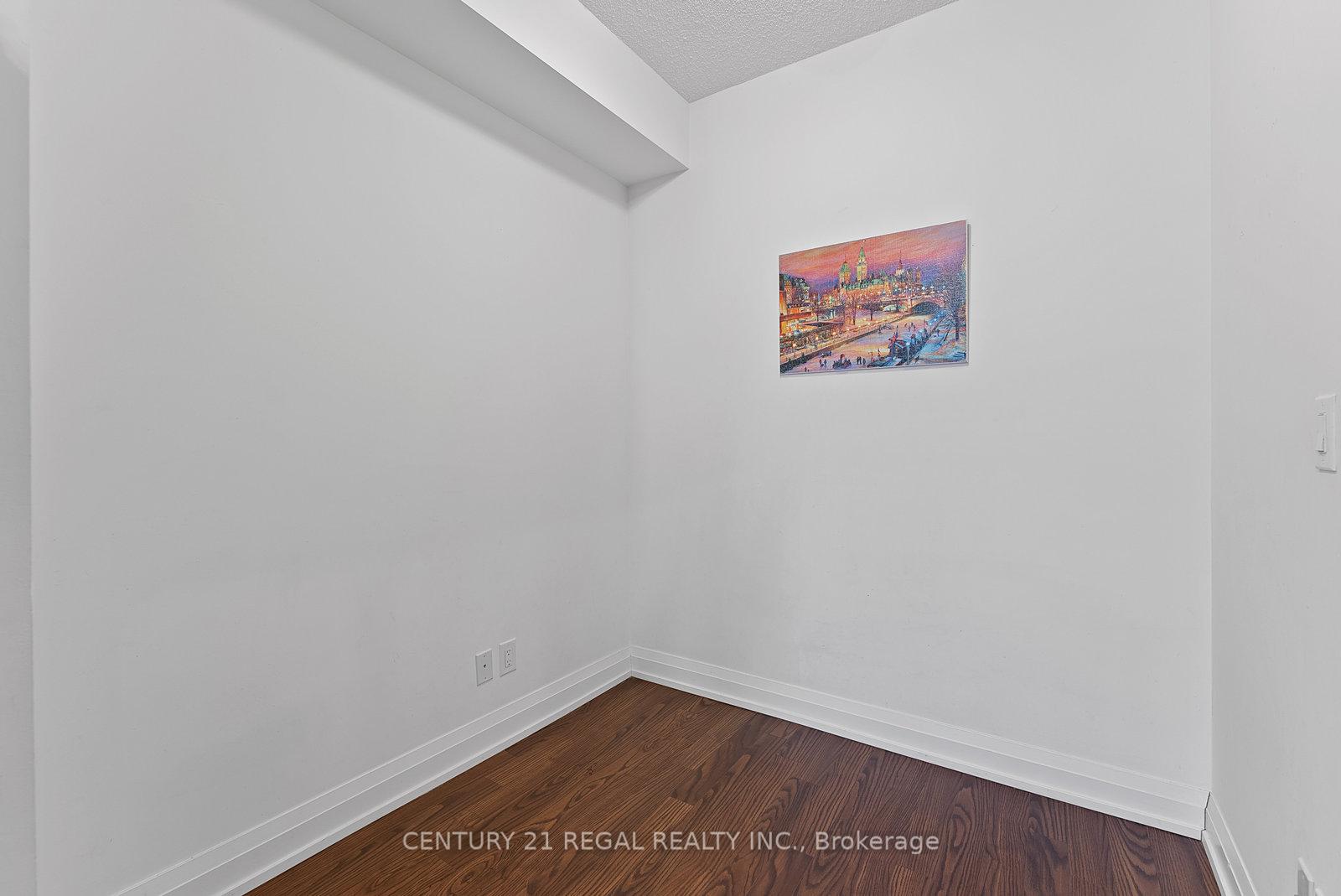 Photo 4 of Unit 2212, 7171 Yonge Street, Markham, Grandview — HOMEH