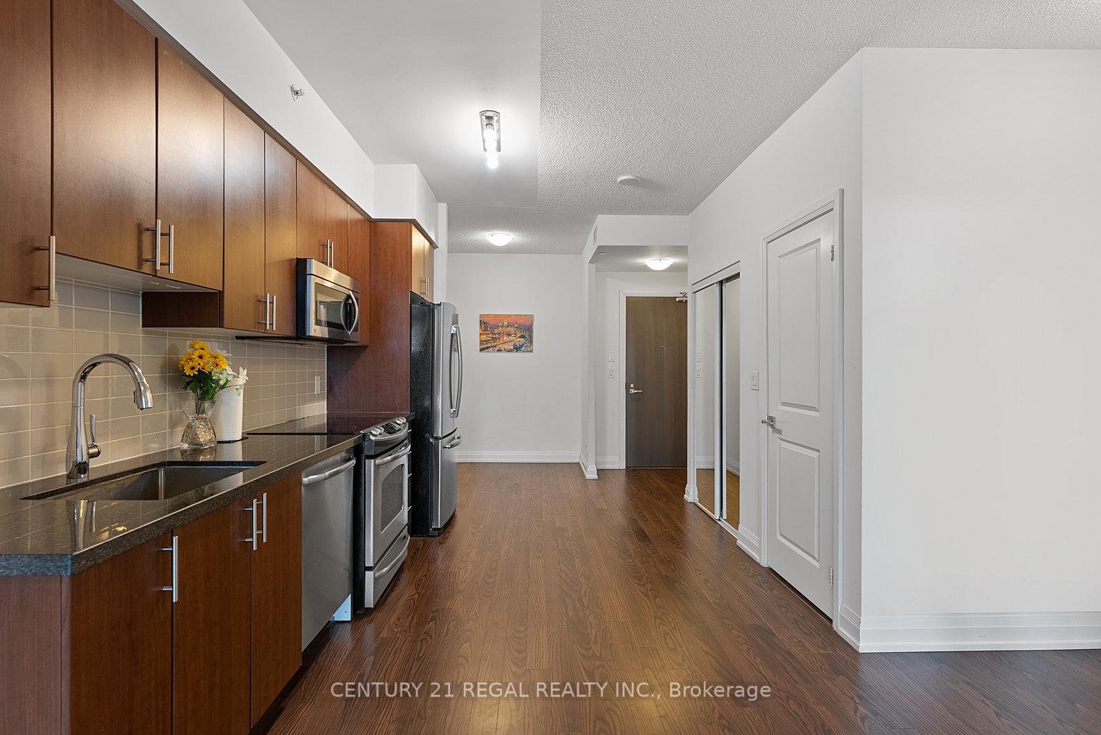 Photo 10 of Unit 2212, 7171 Yonge Street, Markham, Grandview — HOMEH