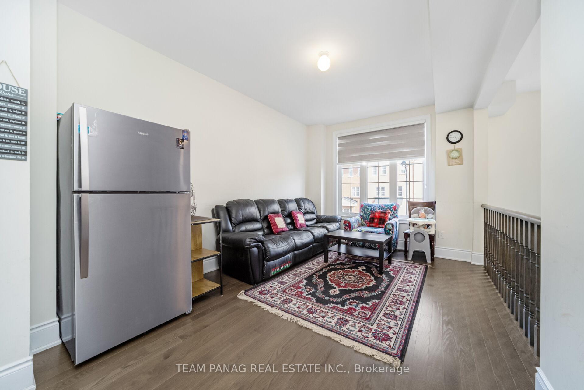 Photo 13 of 44 Foxsparrow Road, Brampton, Sandringham-Wellington — HOMEH