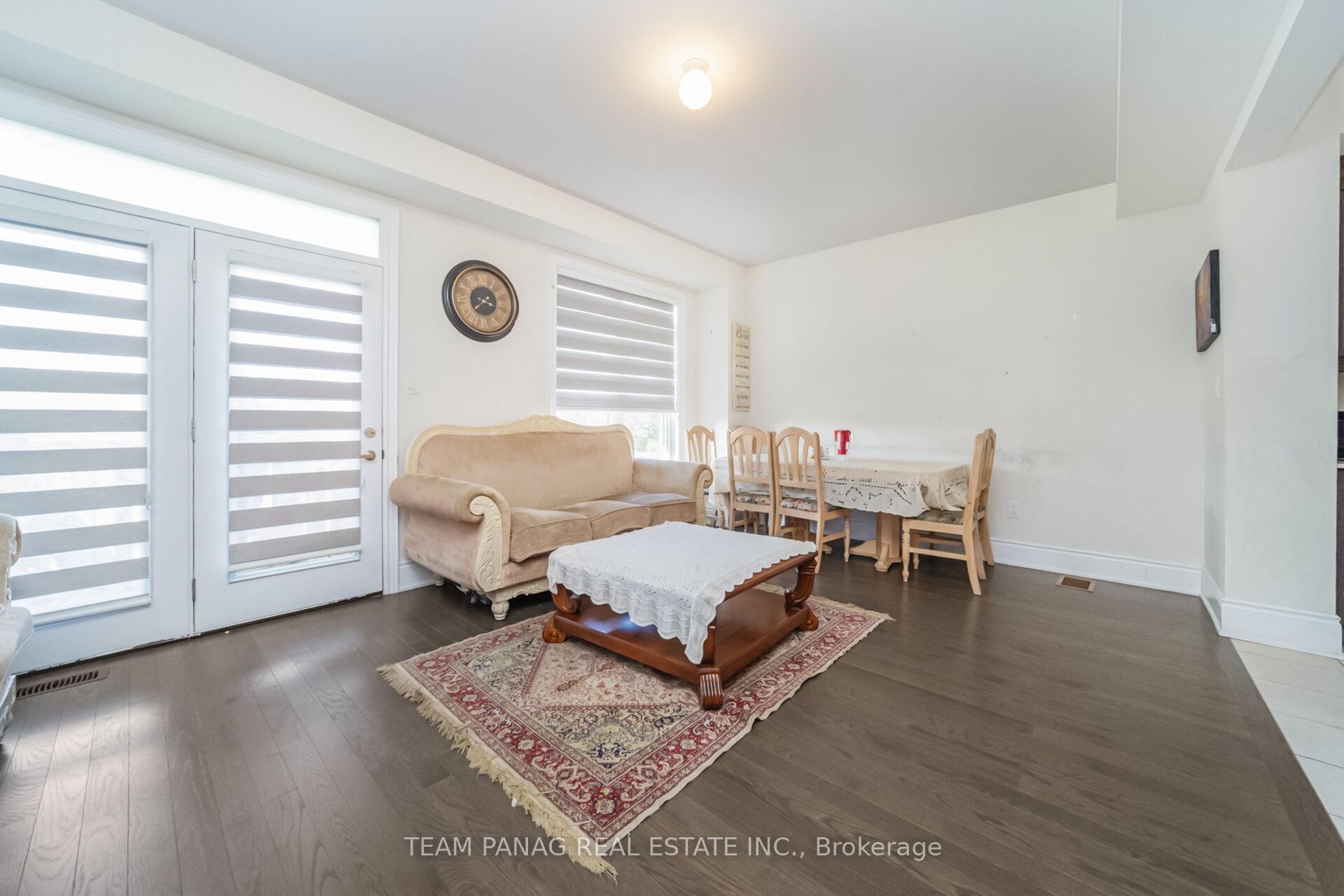 Photo 19 of 44 Foxsparrow Road, Brampton, Sandringham-Wellington — HOMEH