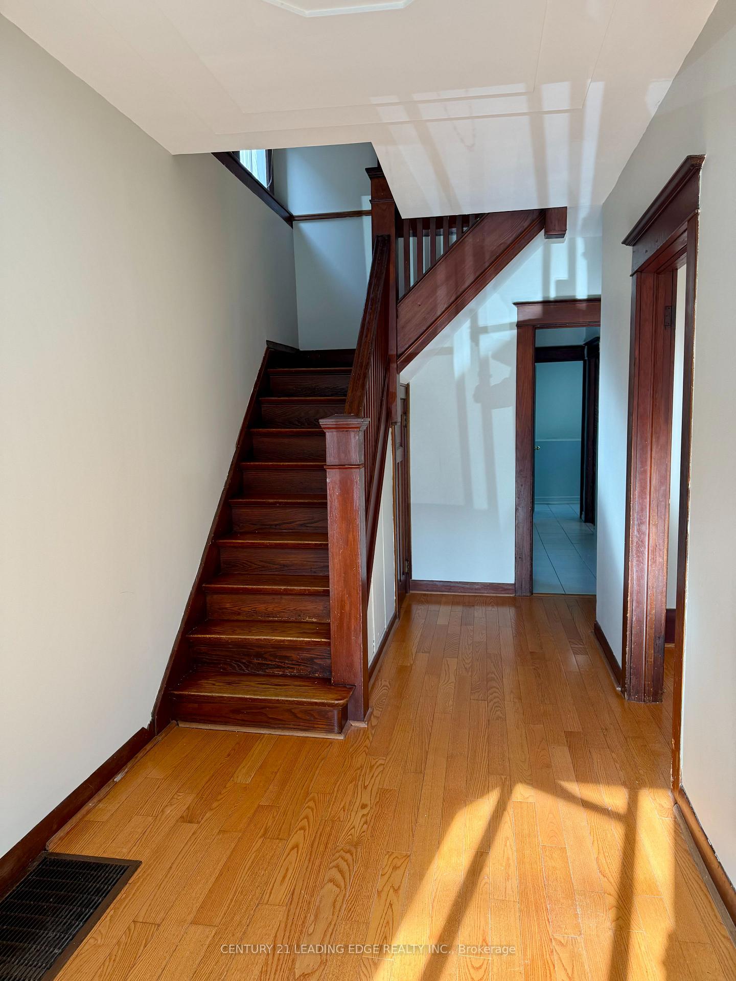Photo 7 of Unit Main, 28 Gates Avenue, Toronto, East End-Danforth — HOMEH