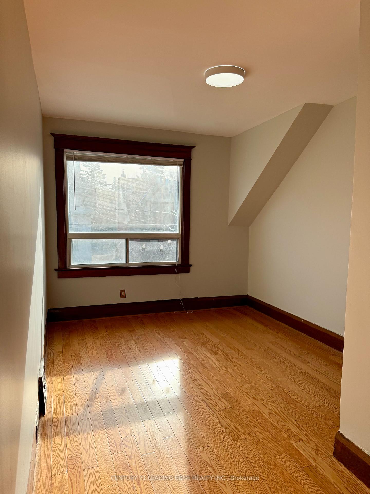 Photo 8 of Unit Main, 28 Gates Avenue, Toronto, East End-Danforth — HOMEH