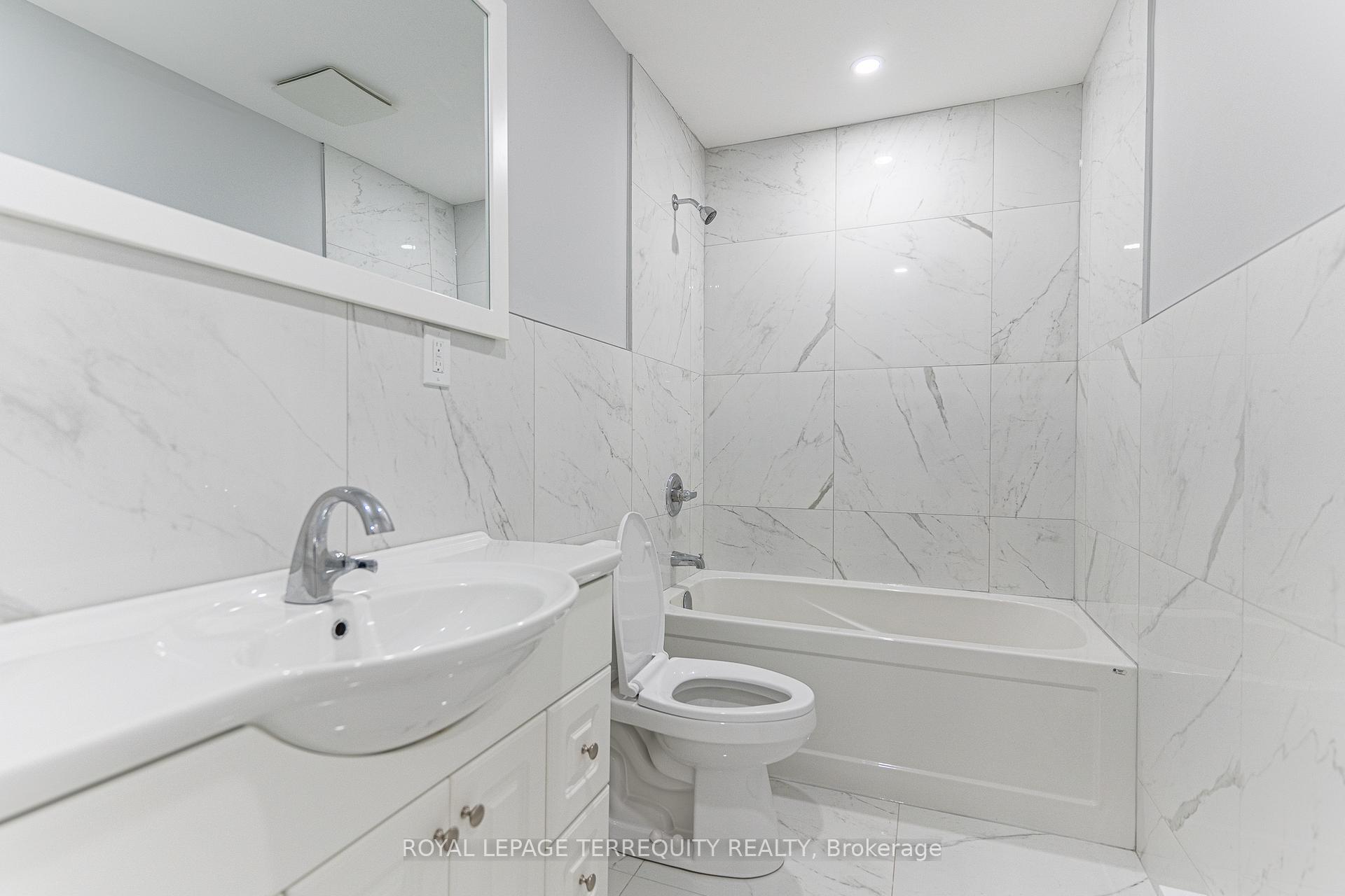 Photo 3 of 20 Mildred Avenue, St. Catharines, Haig — HOMEH